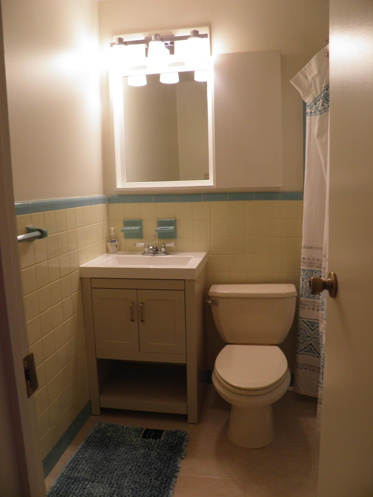 COLONY ESTATES - Residential Lease