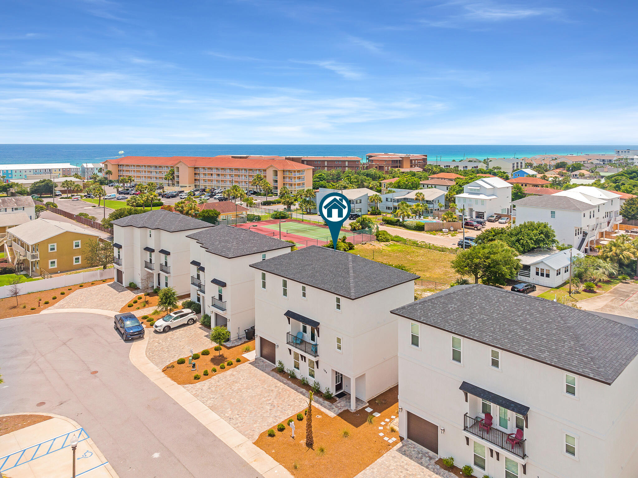 Hidden Palms - Residential