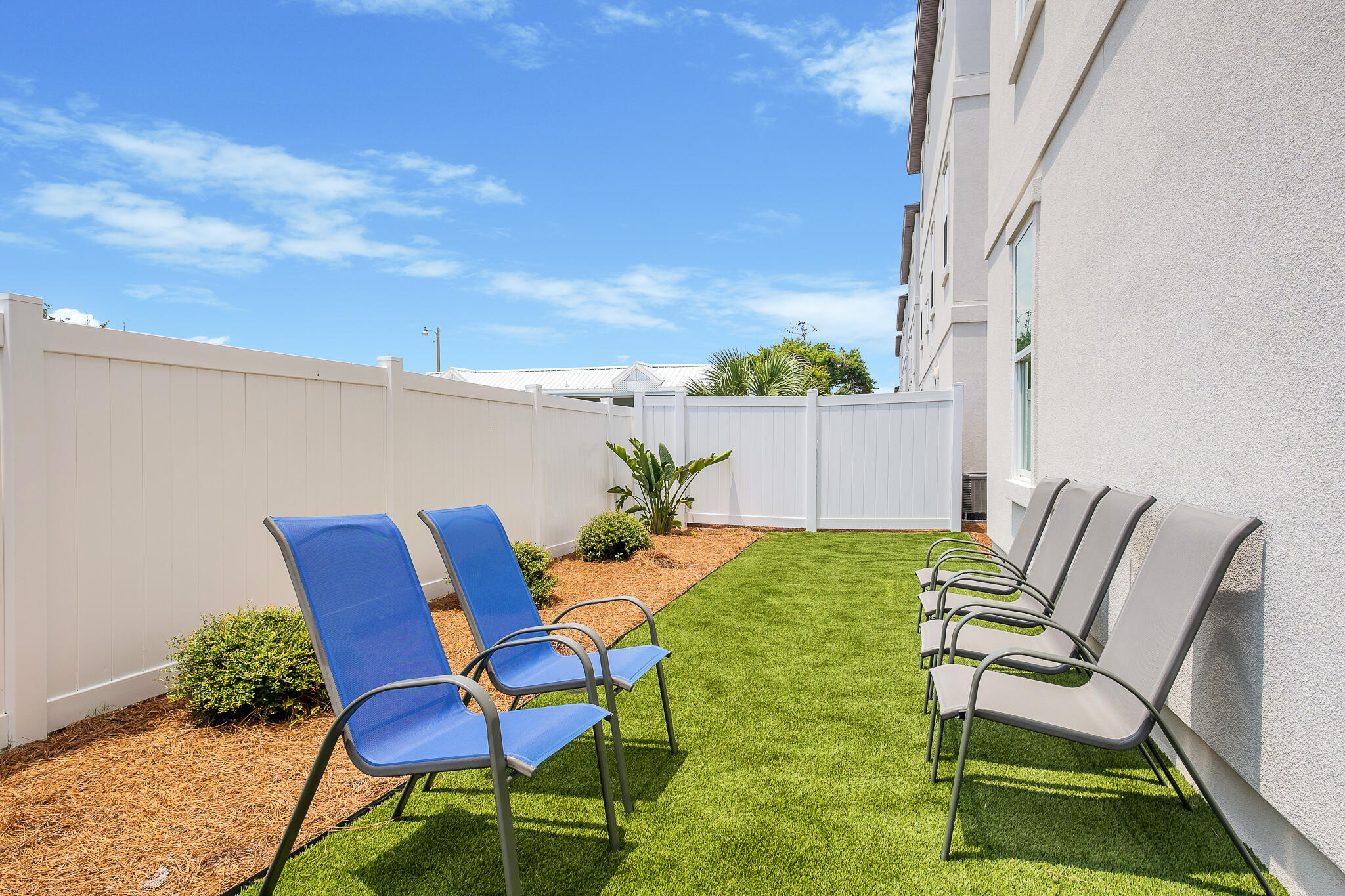 Hidden Palms - Residential