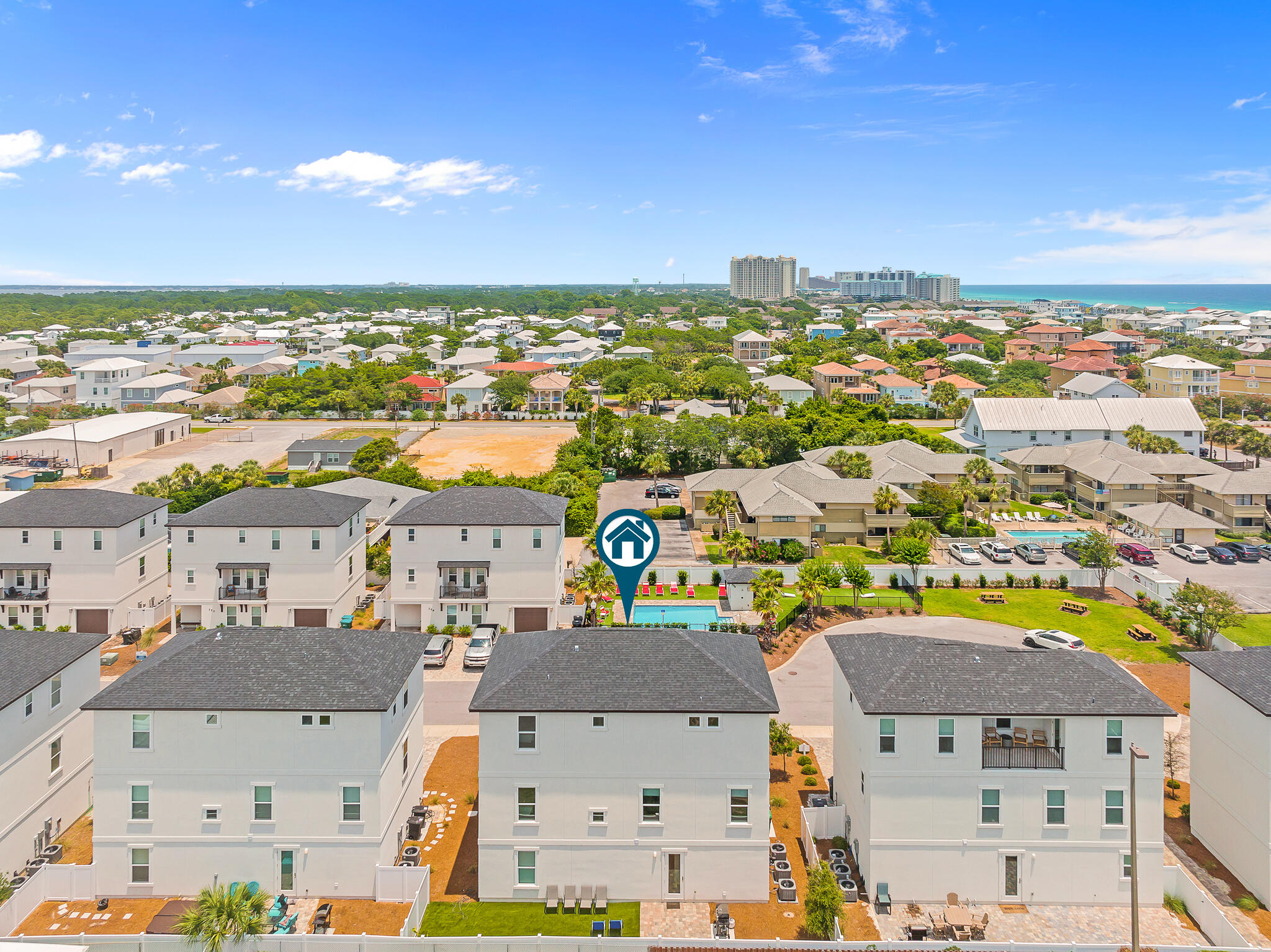 Hidden Palms - Residential