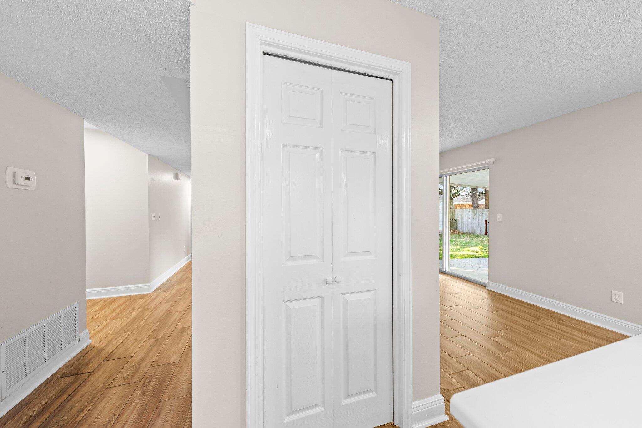 PORT DIXIE - Residential Lease