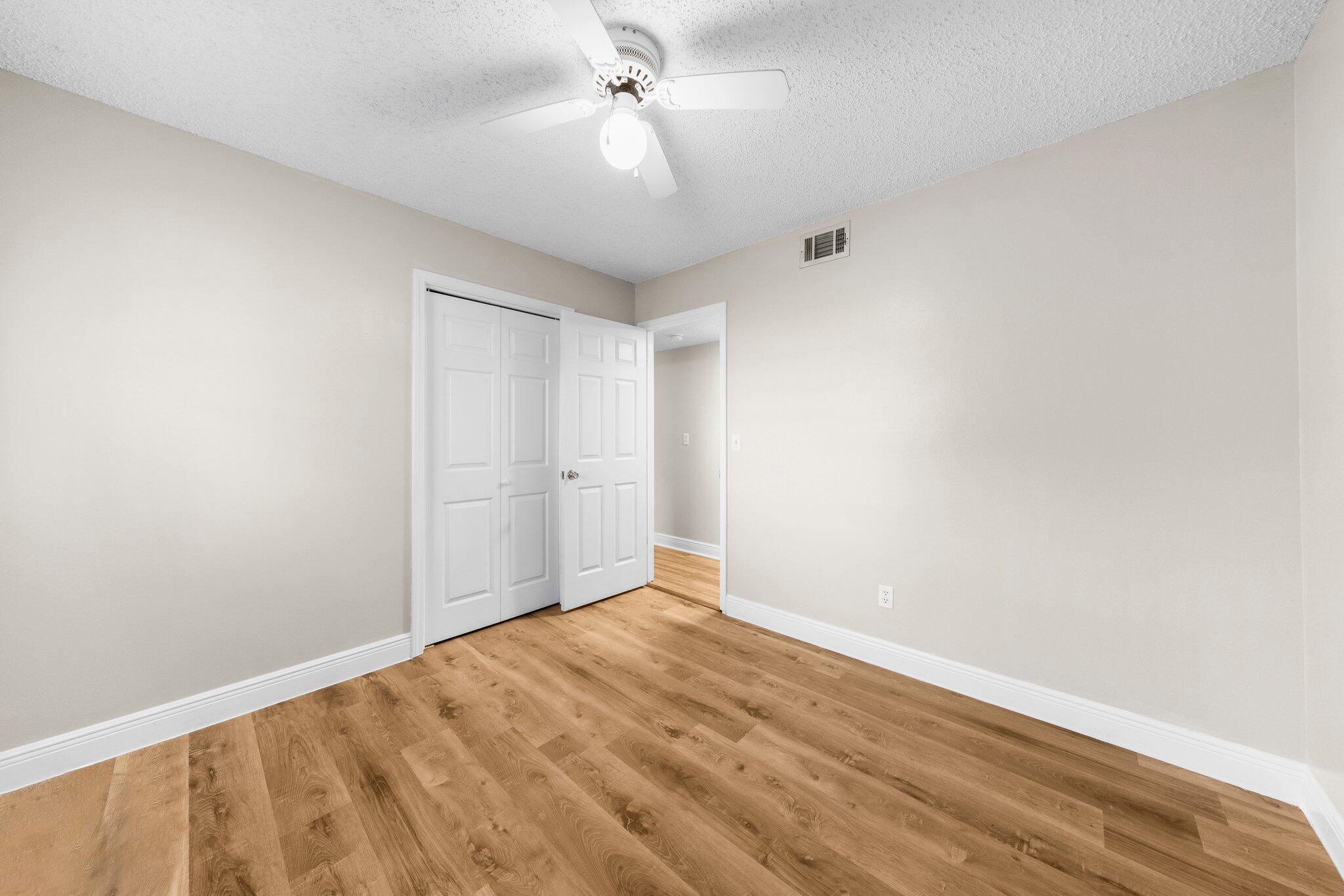 PORT DIXIE - Residential Lease