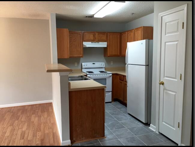 ROLLING PINES - Residential Lease