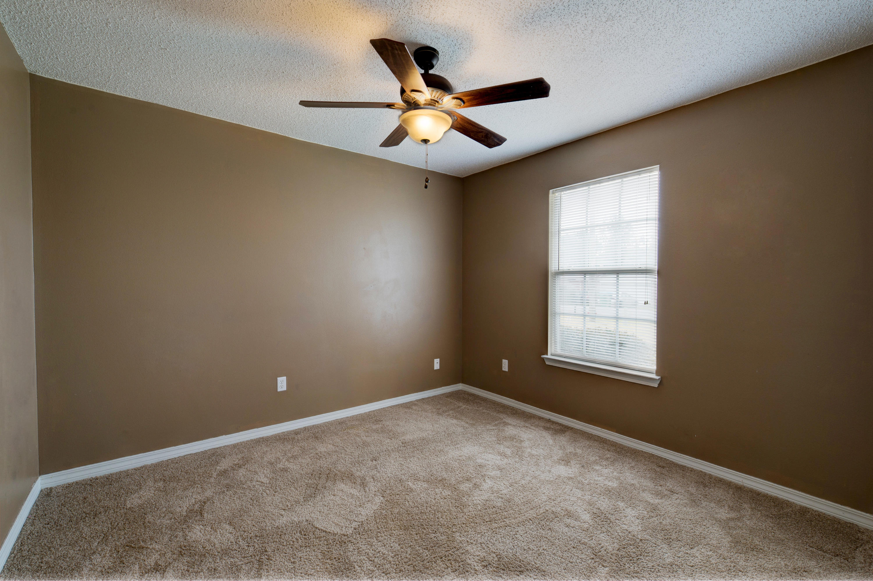 COUNTRYVIEW ESTATES - Residential