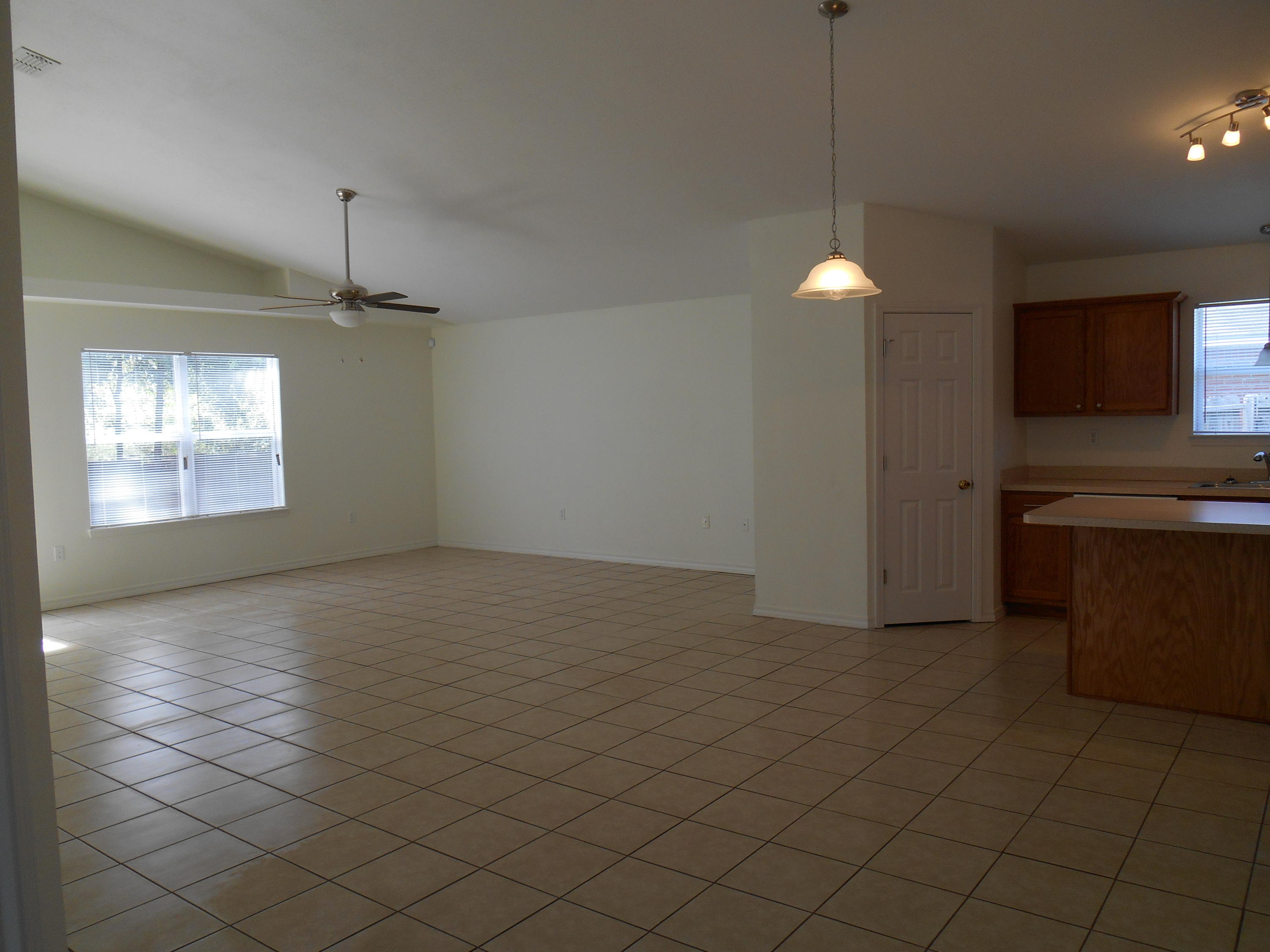 REDSTONE ESTATES - Residential Lease