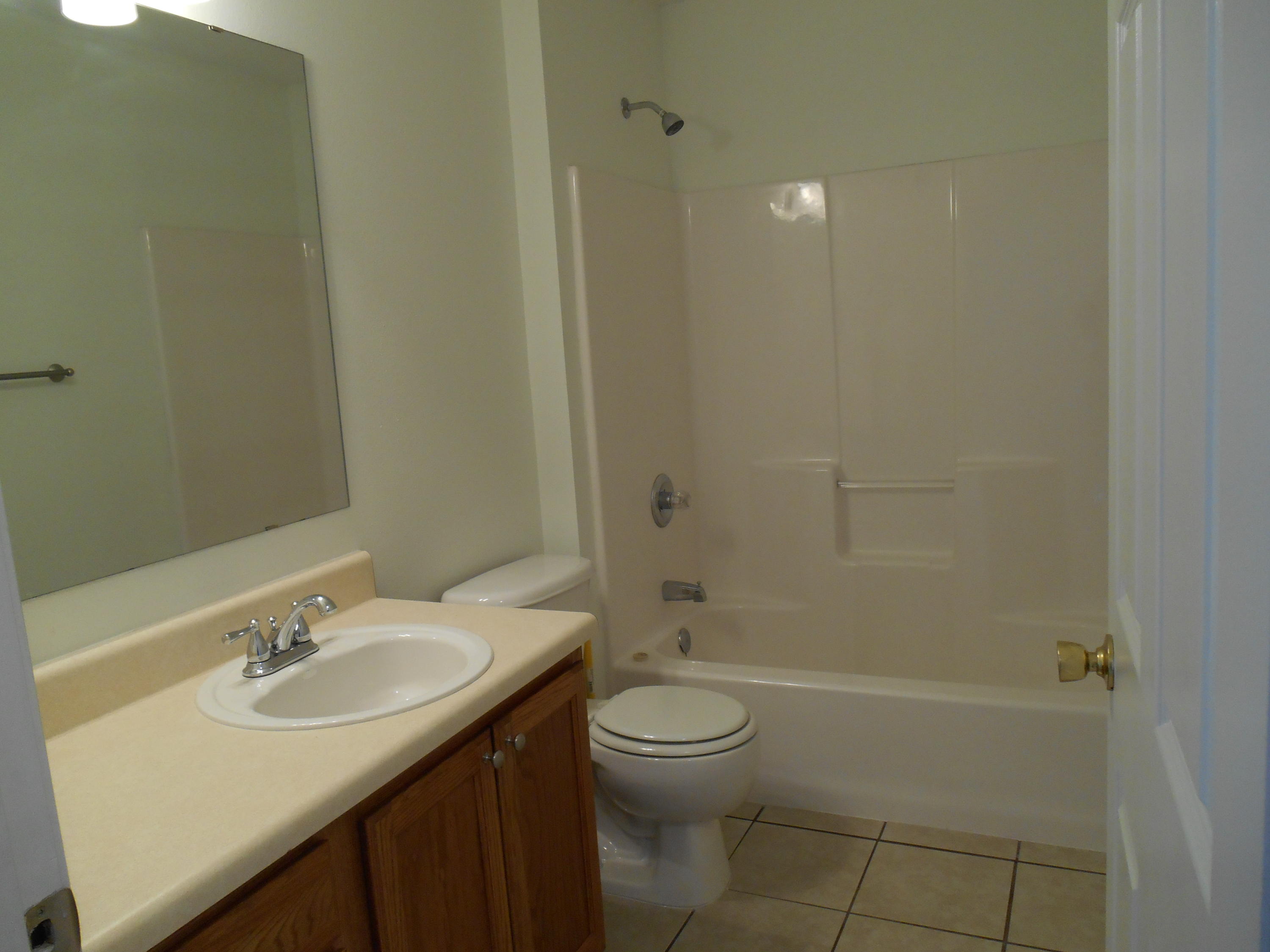 REDSTONE ESTATES - Residential Lease