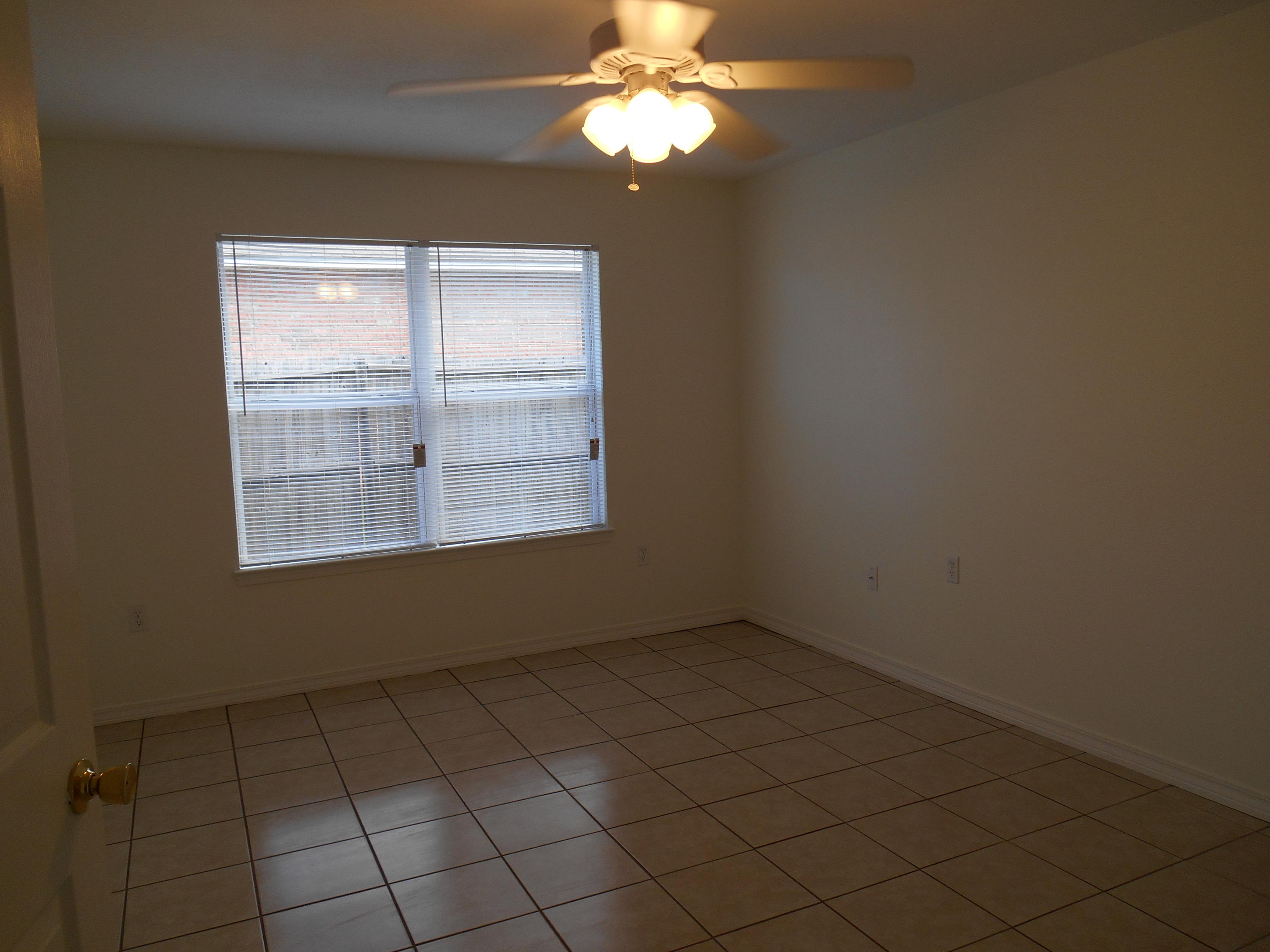 REDSTONE ESTATES - Residential Lease