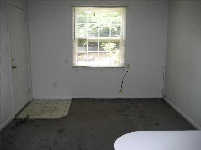 EDGEWATER APT - Residential Lease