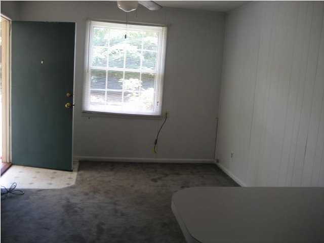 EDGEWATER APT - Residential Lease