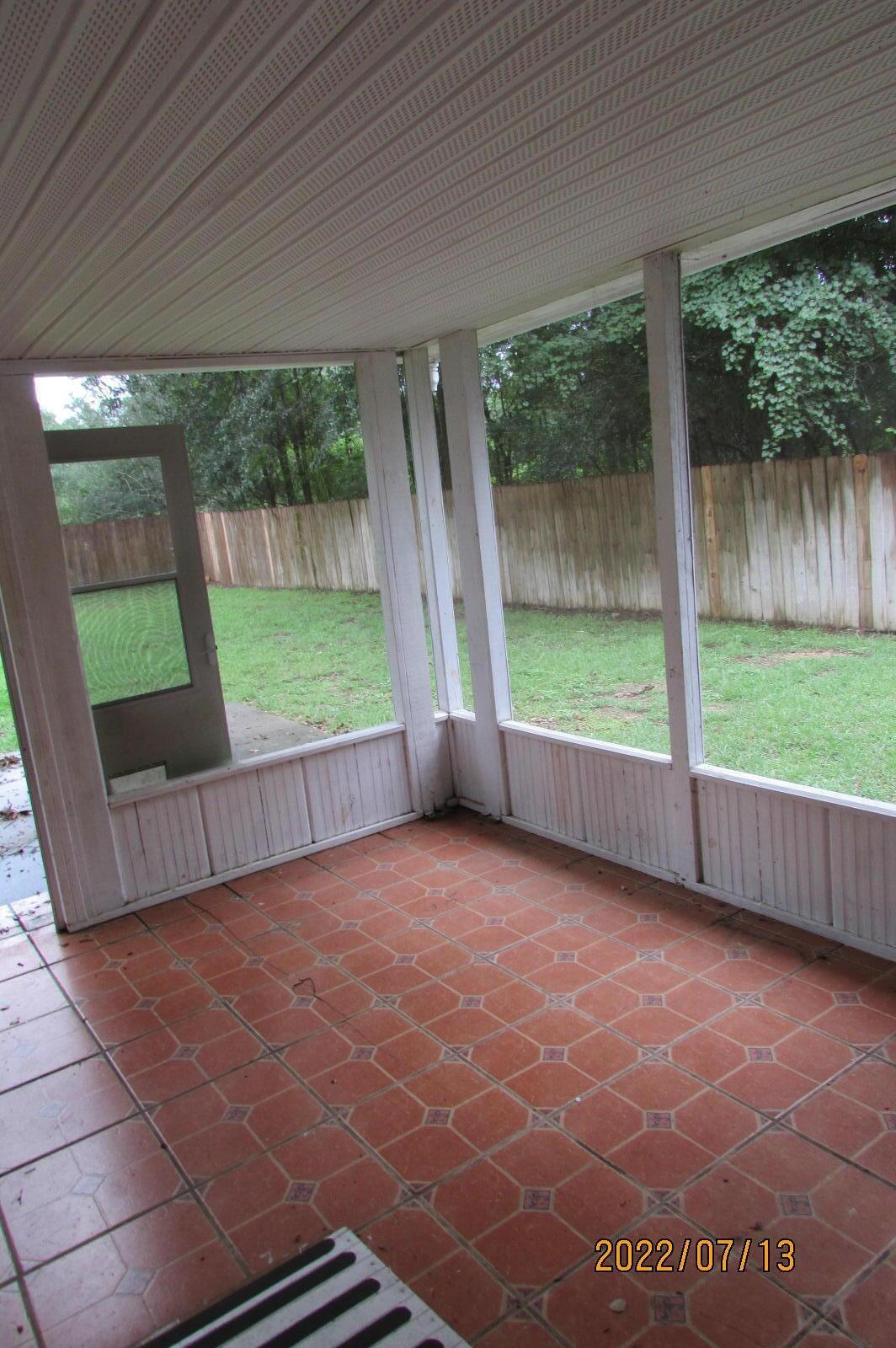 GARDEN OAKS - Residential Lease
