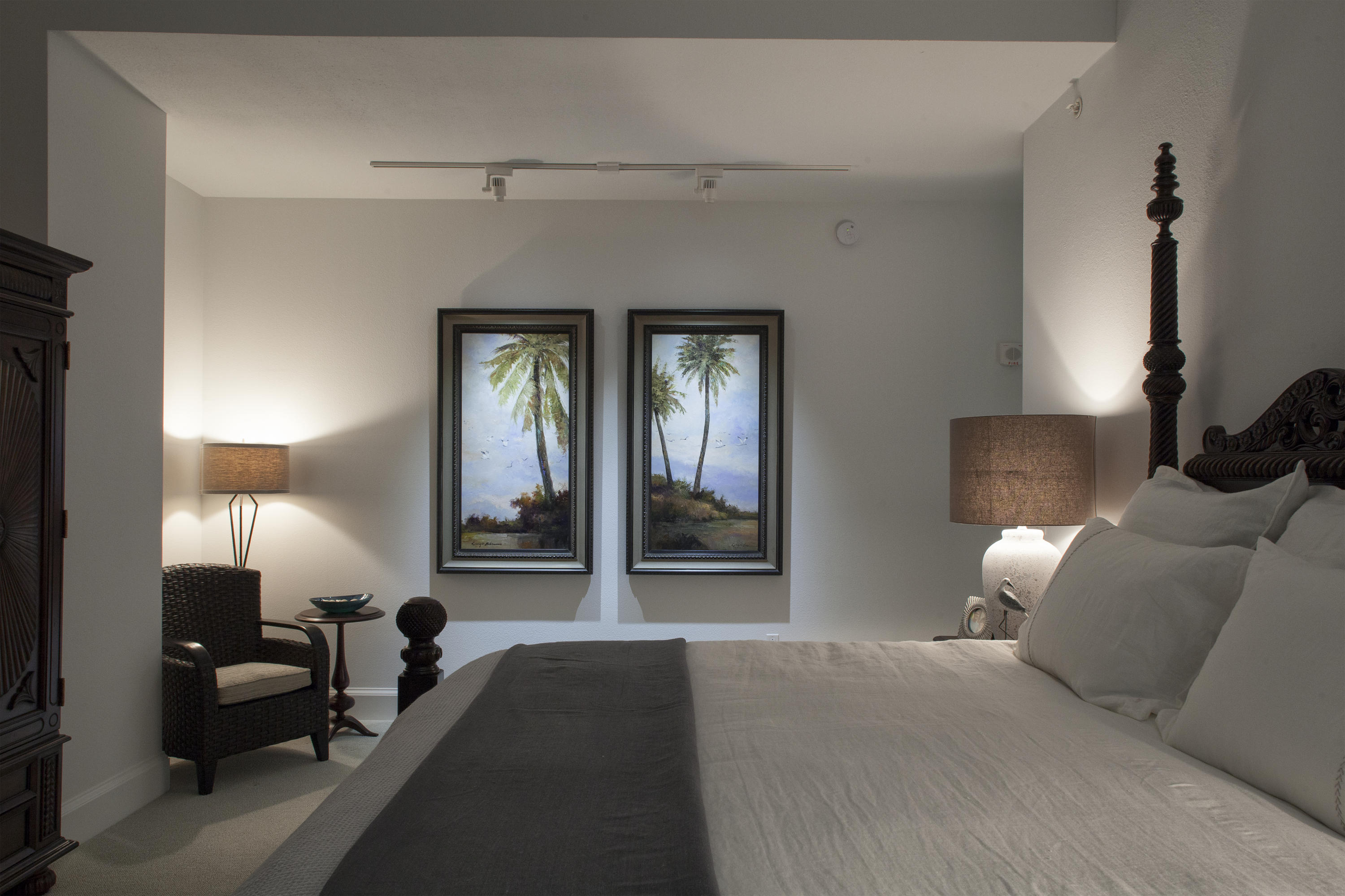 SIGNATURE BEACH - Residential