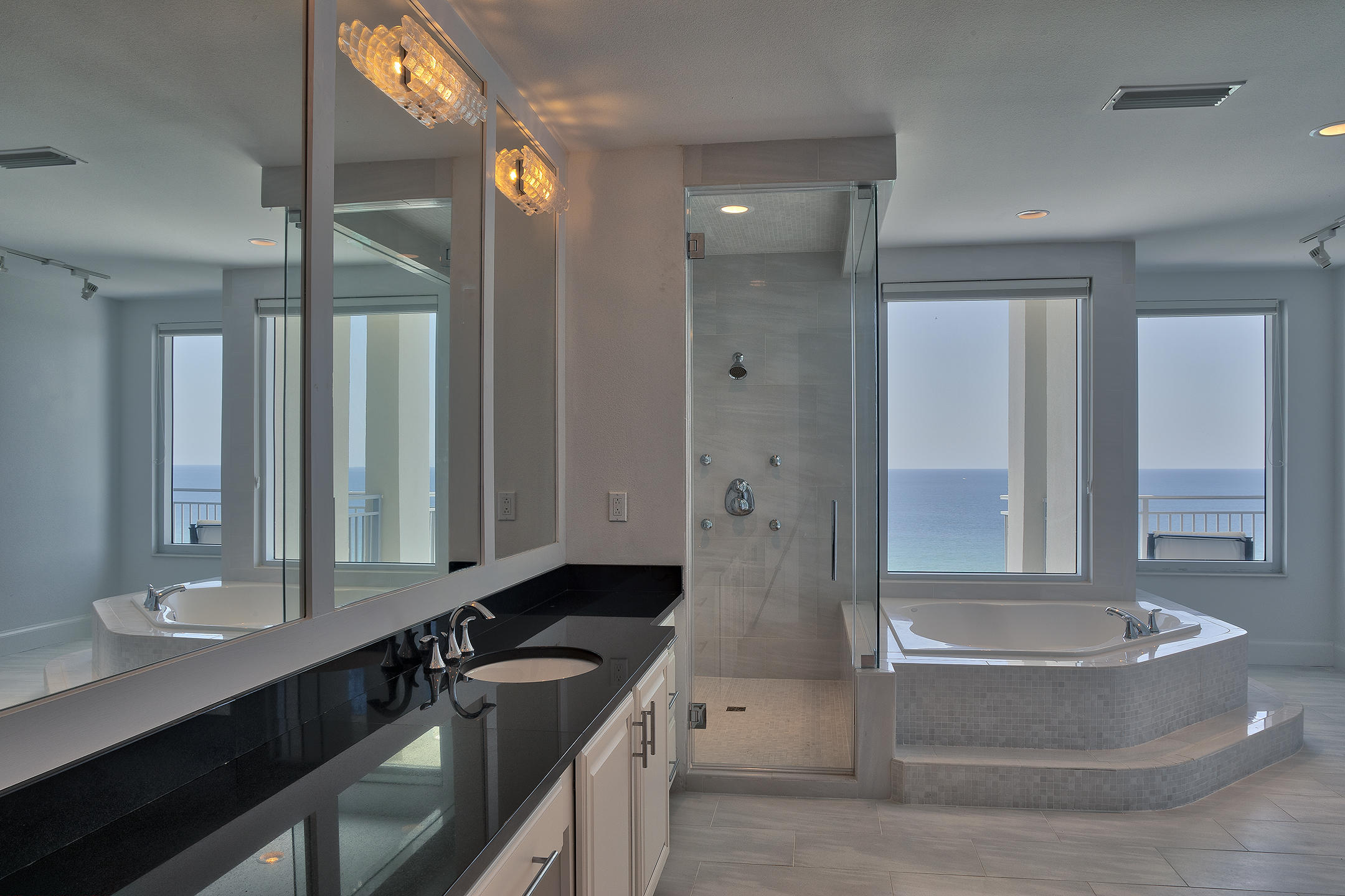 SIGNATURE BEACH - Residential