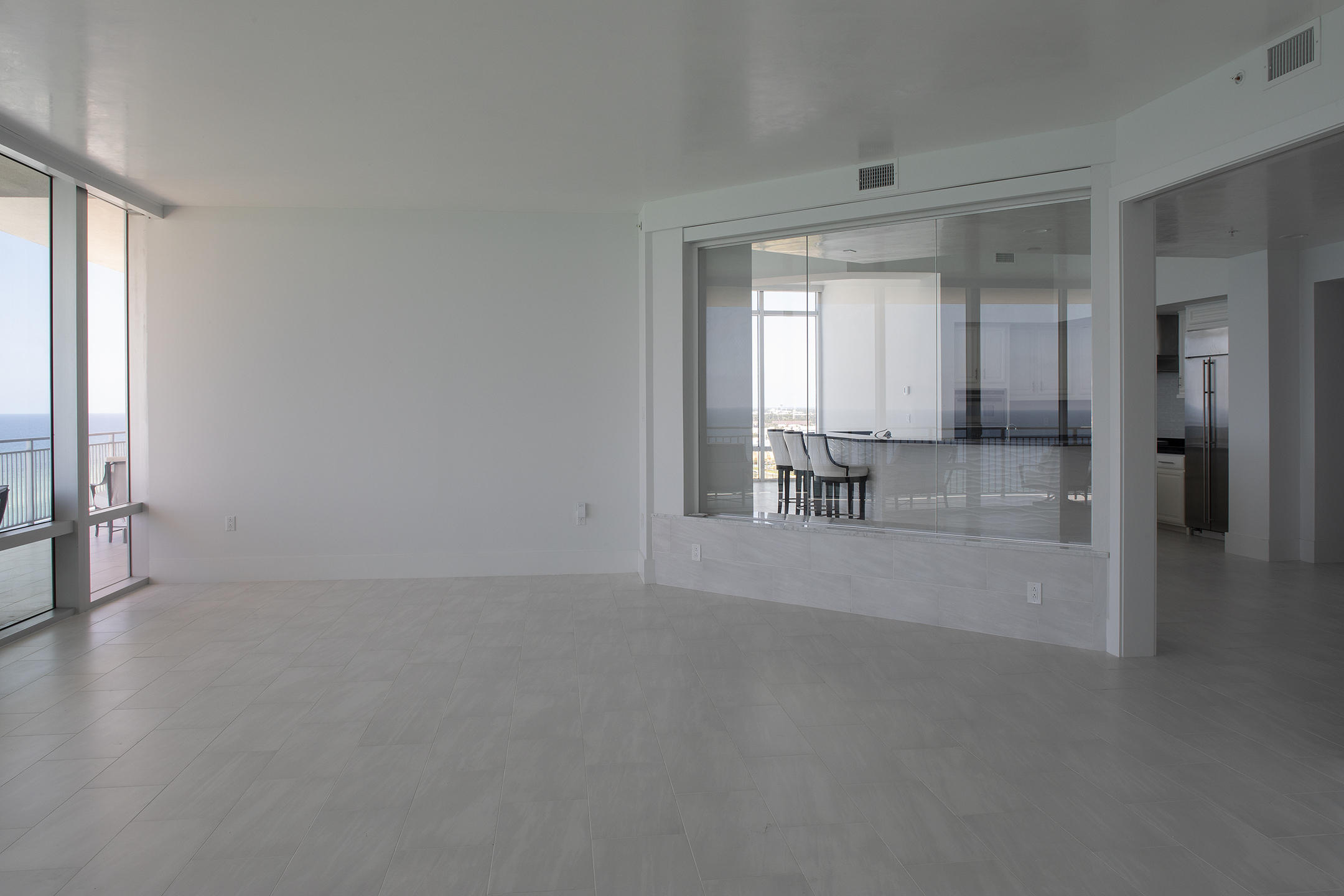 SIGNATURE BEACH - Residential