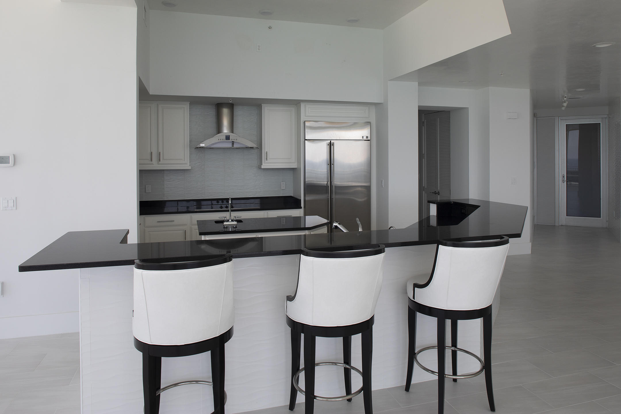 SIGNATURE BEACH - Residential