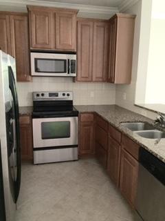 EAGLE BAY - Residential Lease