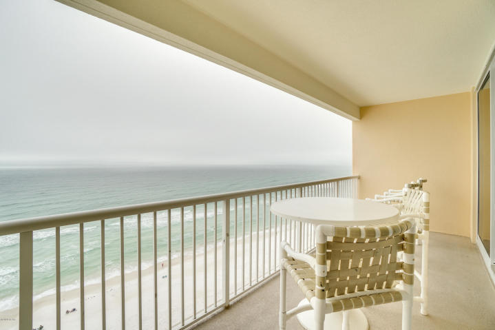 MAJESTIC BEACH TOWERS II - Residential