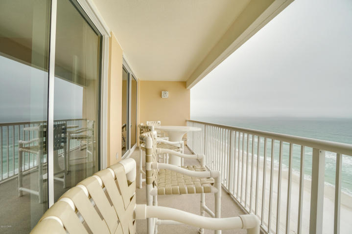 MAJESTIC BEACH TOWERS II - Residential