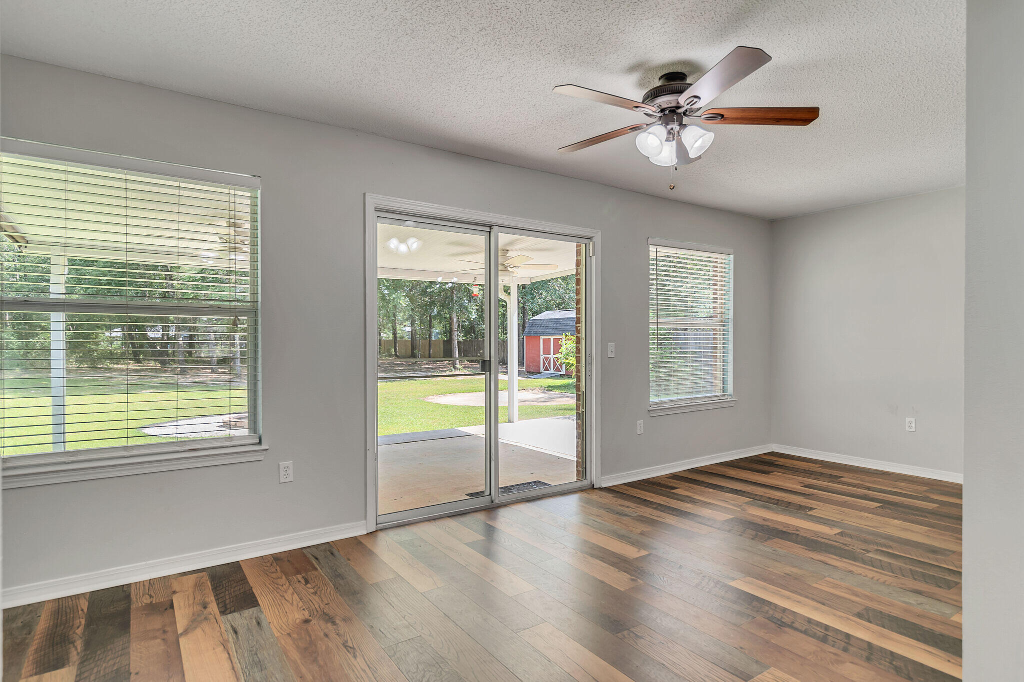 COUNTRYWOOD EST - Residential Lease