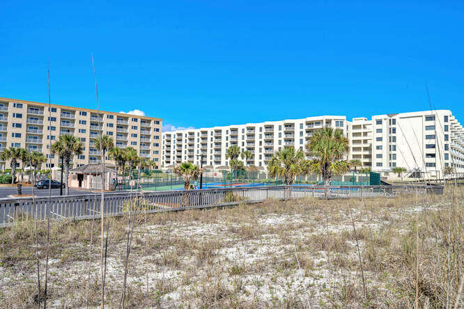JETTY EAST CONDO - Residential