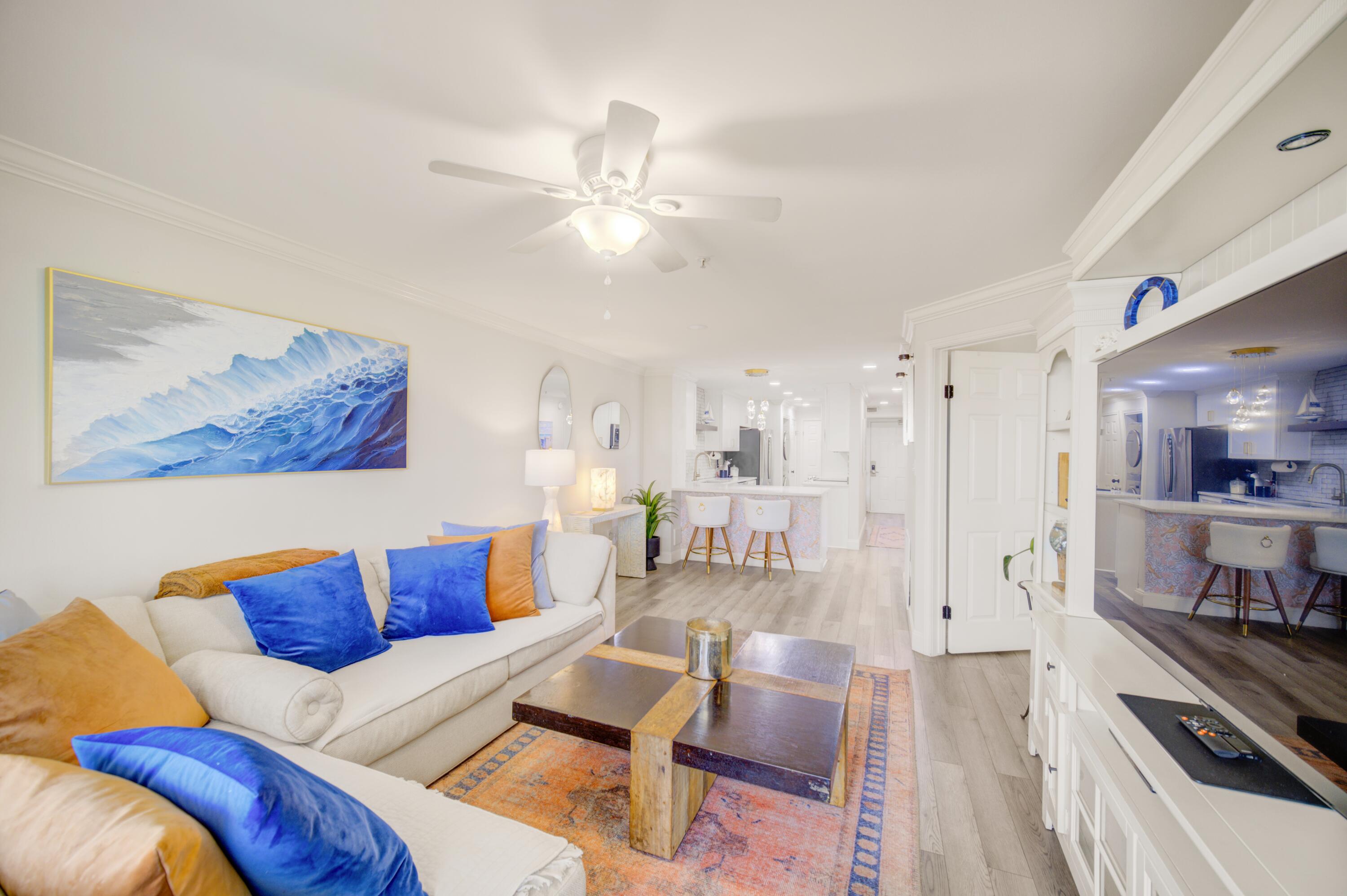 PALMS CONDO - Residential