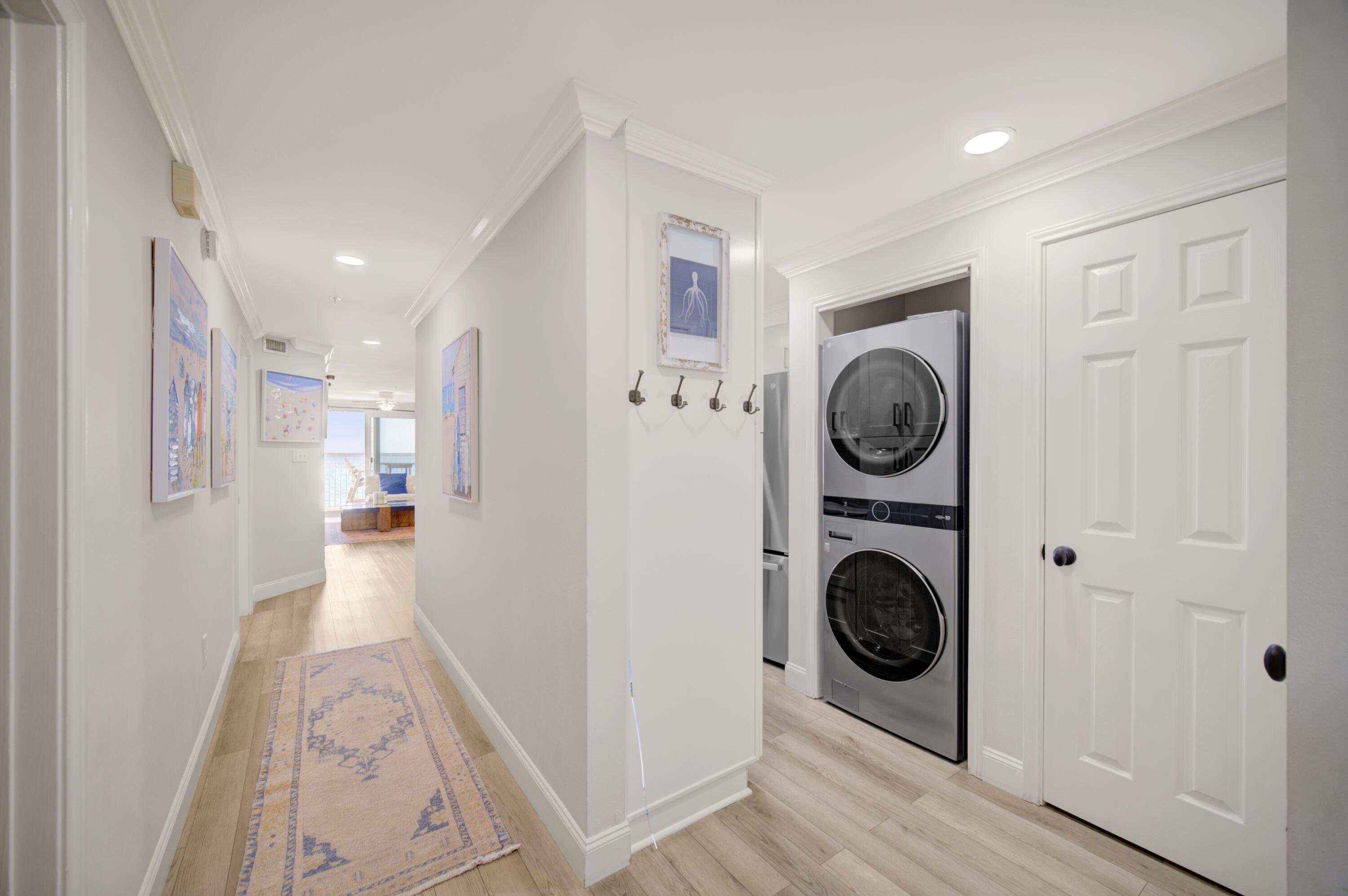 PALMS CONDO - Residential