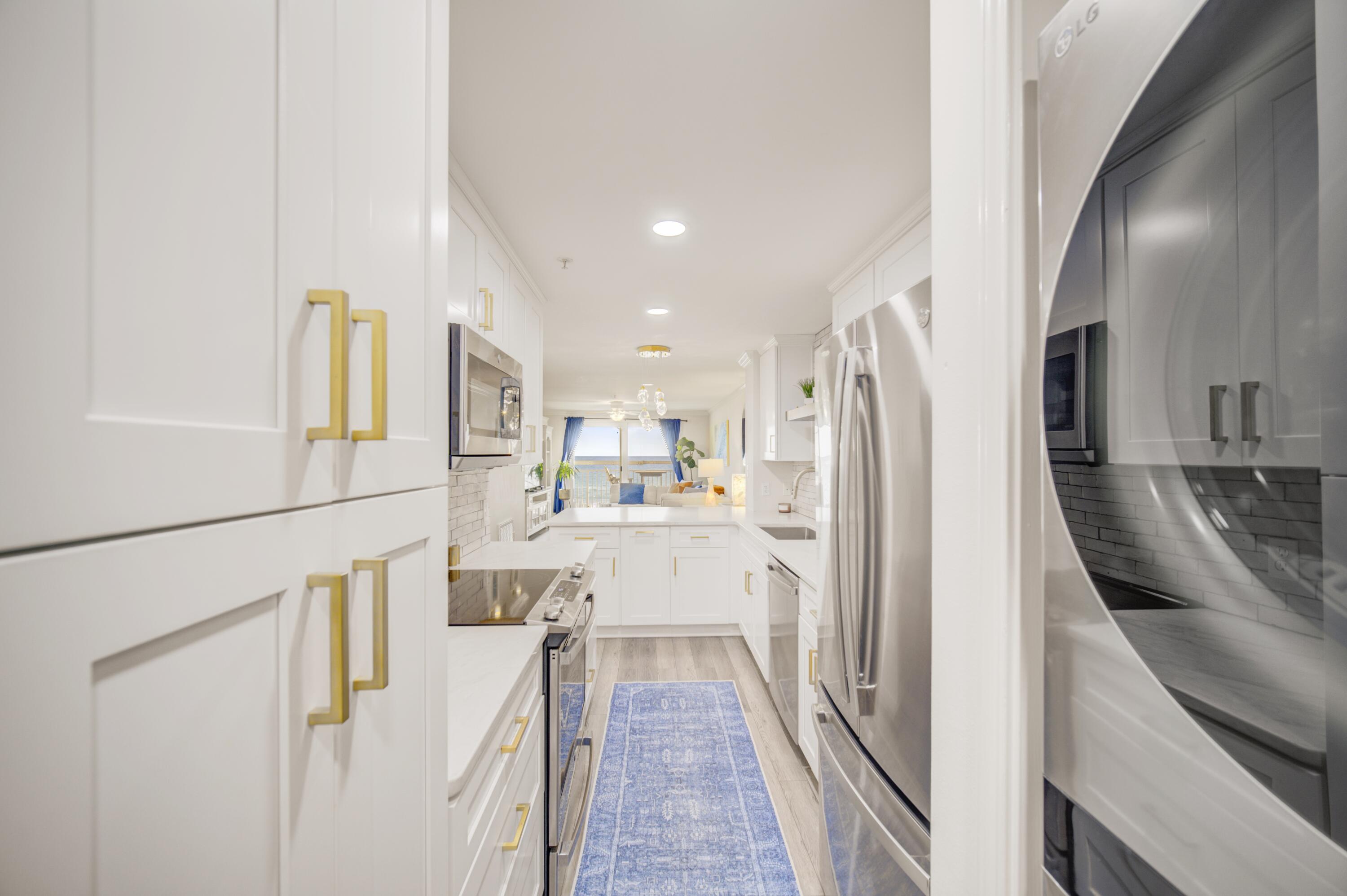 PALMS CONDO - Residential