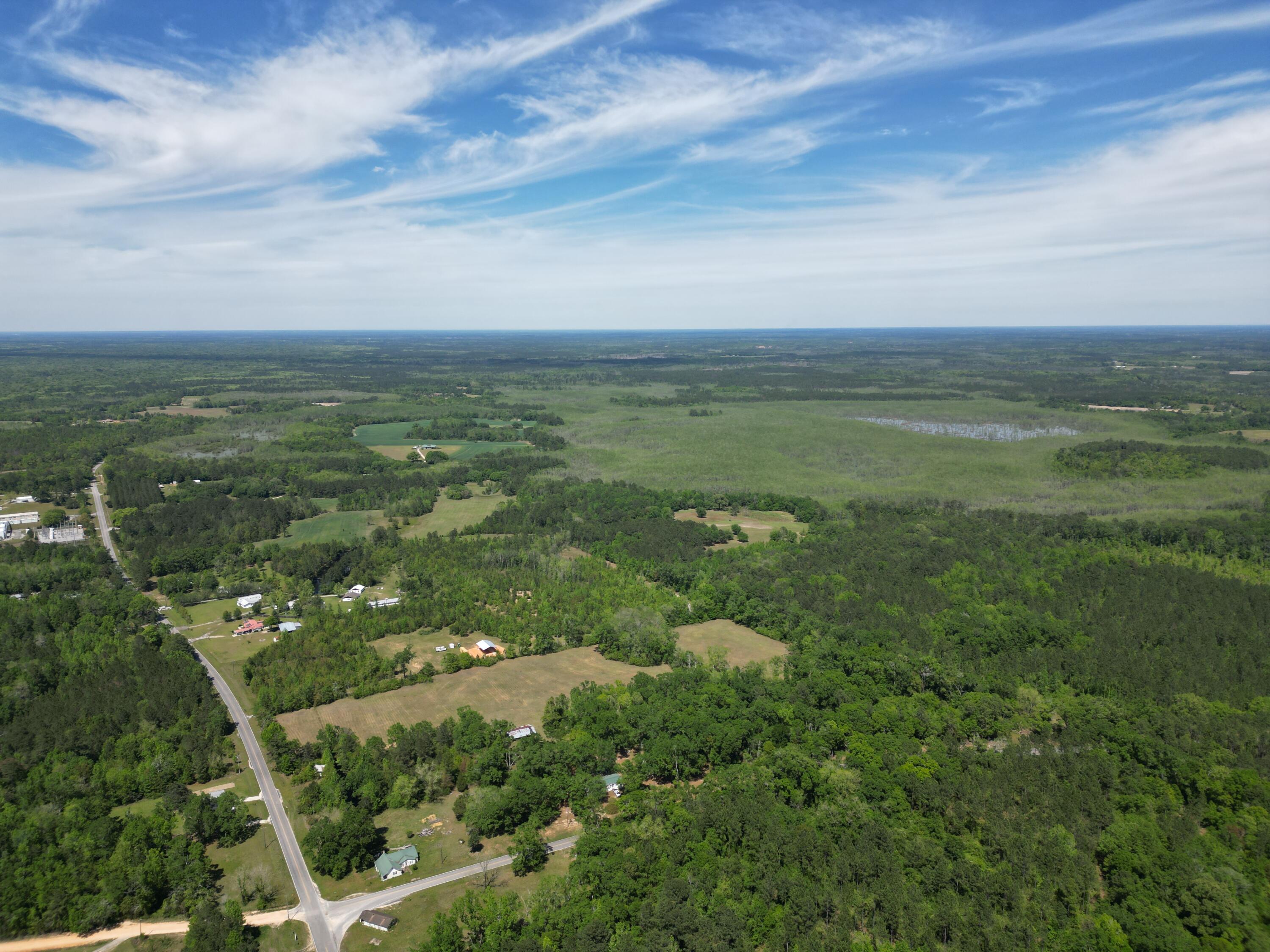 NO RECORDED SUBDIVISION - Land