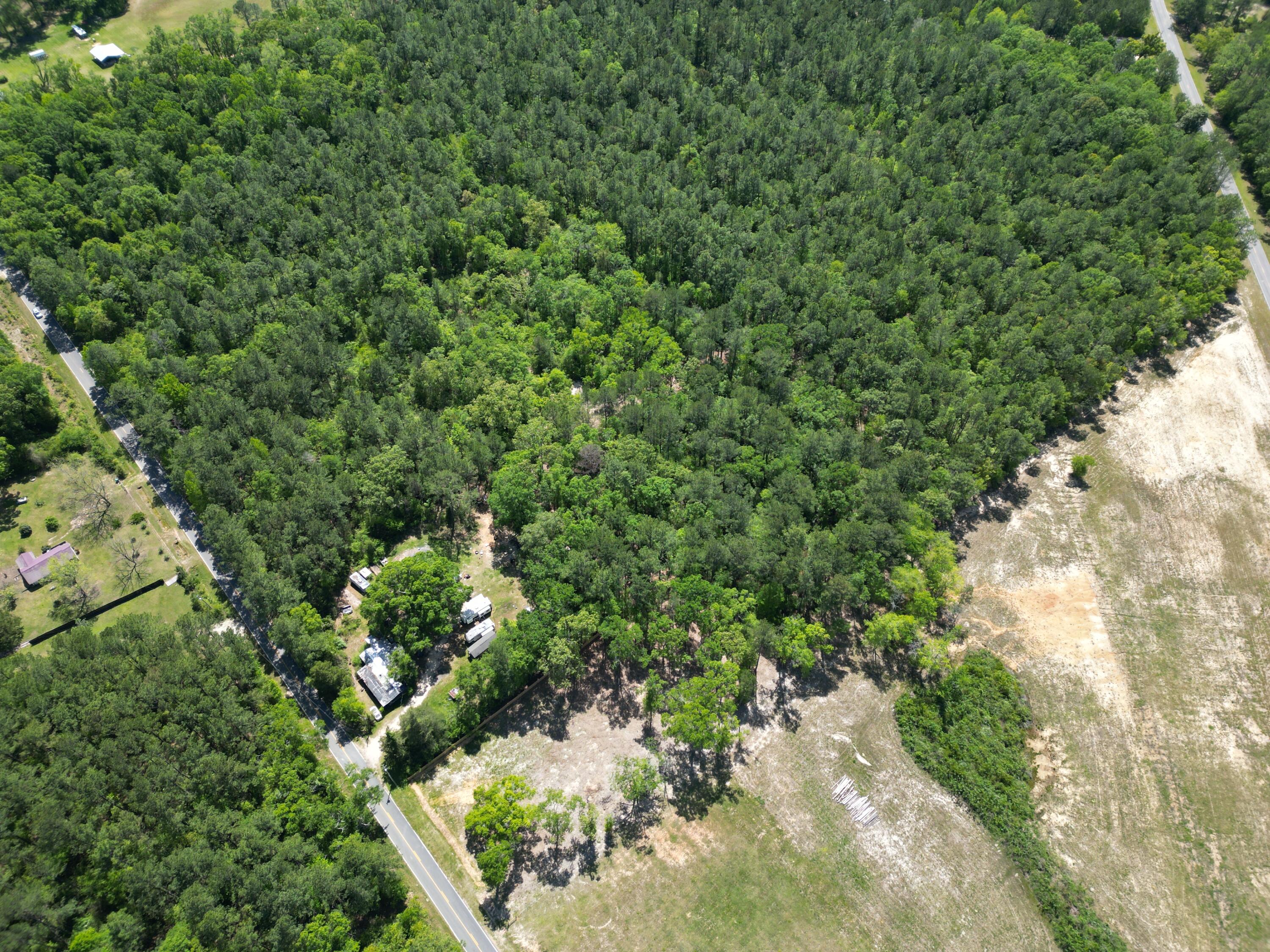 NO RECORDED SUBDIVISION - Land