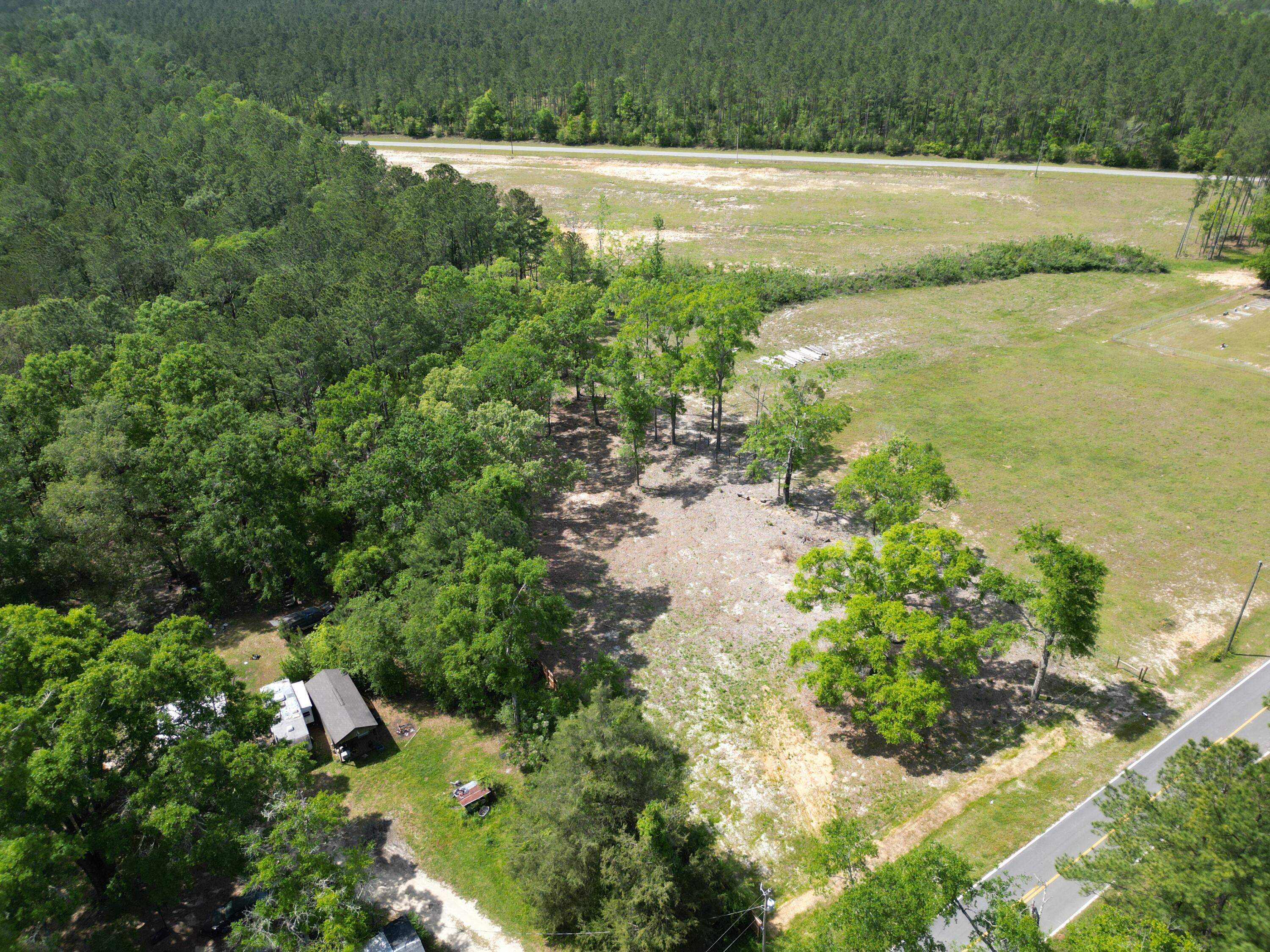 NO RECORDED SUBDIVISION - Land