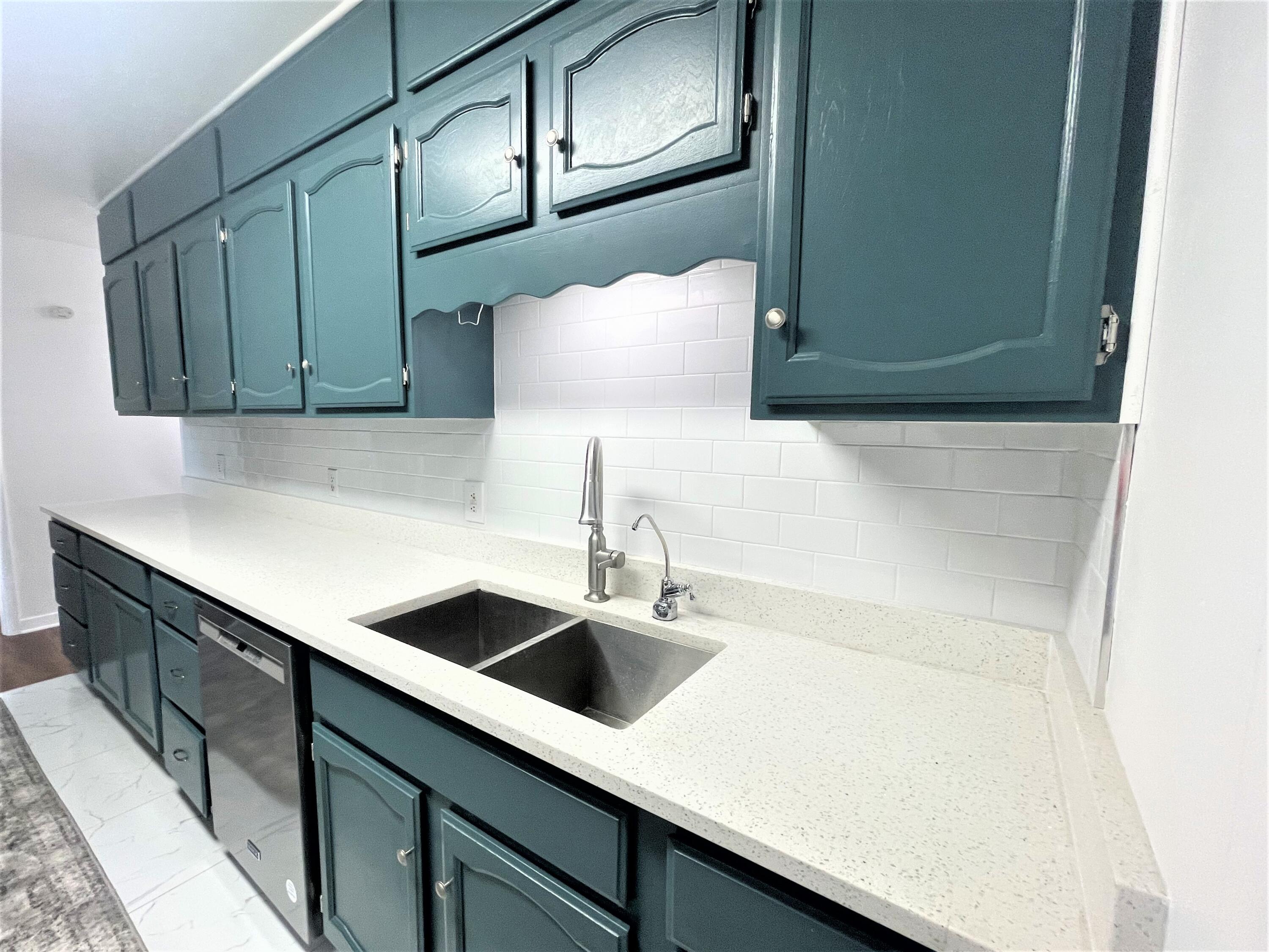 SEABREEZE 5TH ADDN - Residential Lease