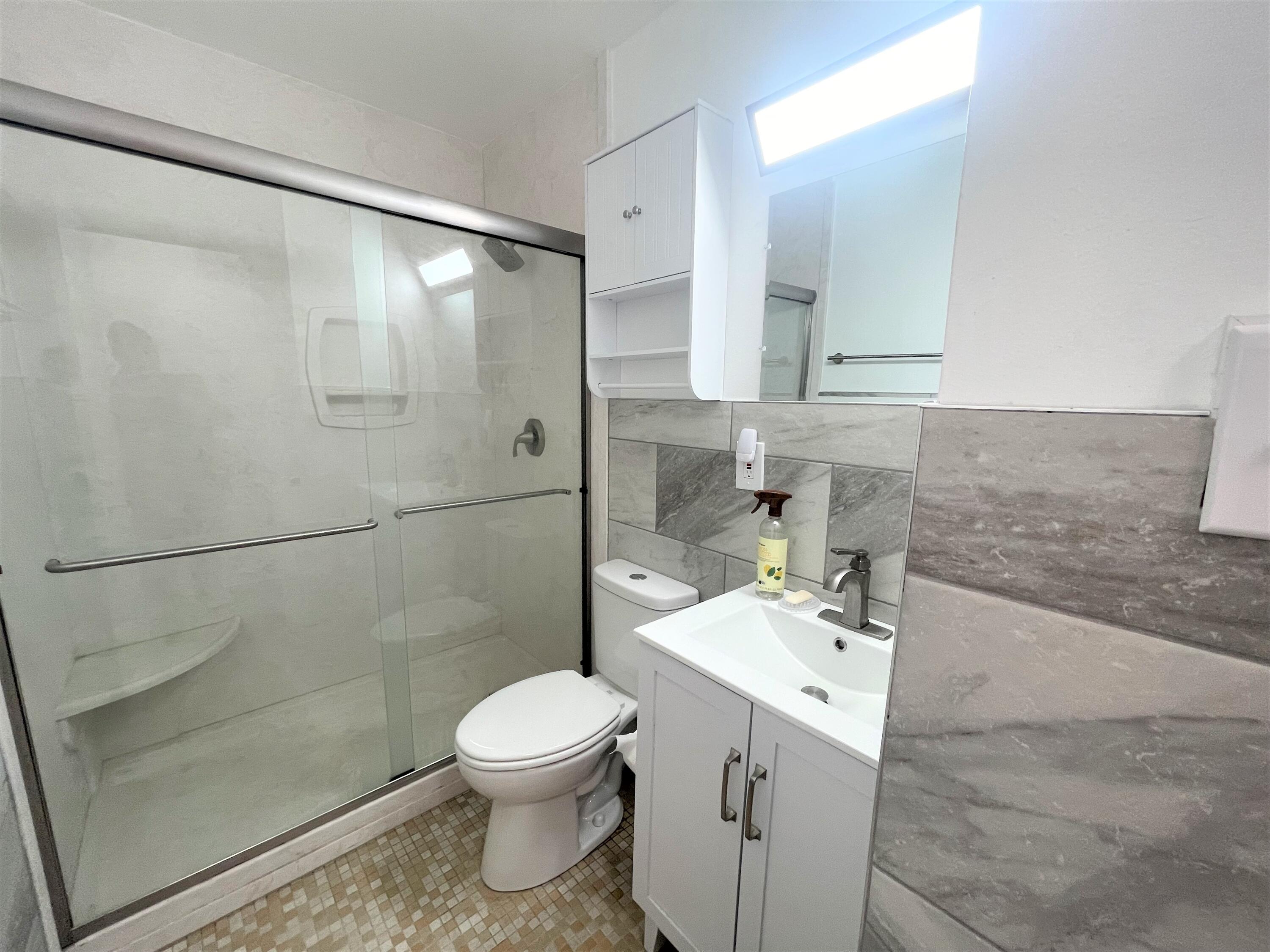 SEABREEZE 5TH ADDN - Residential Lease