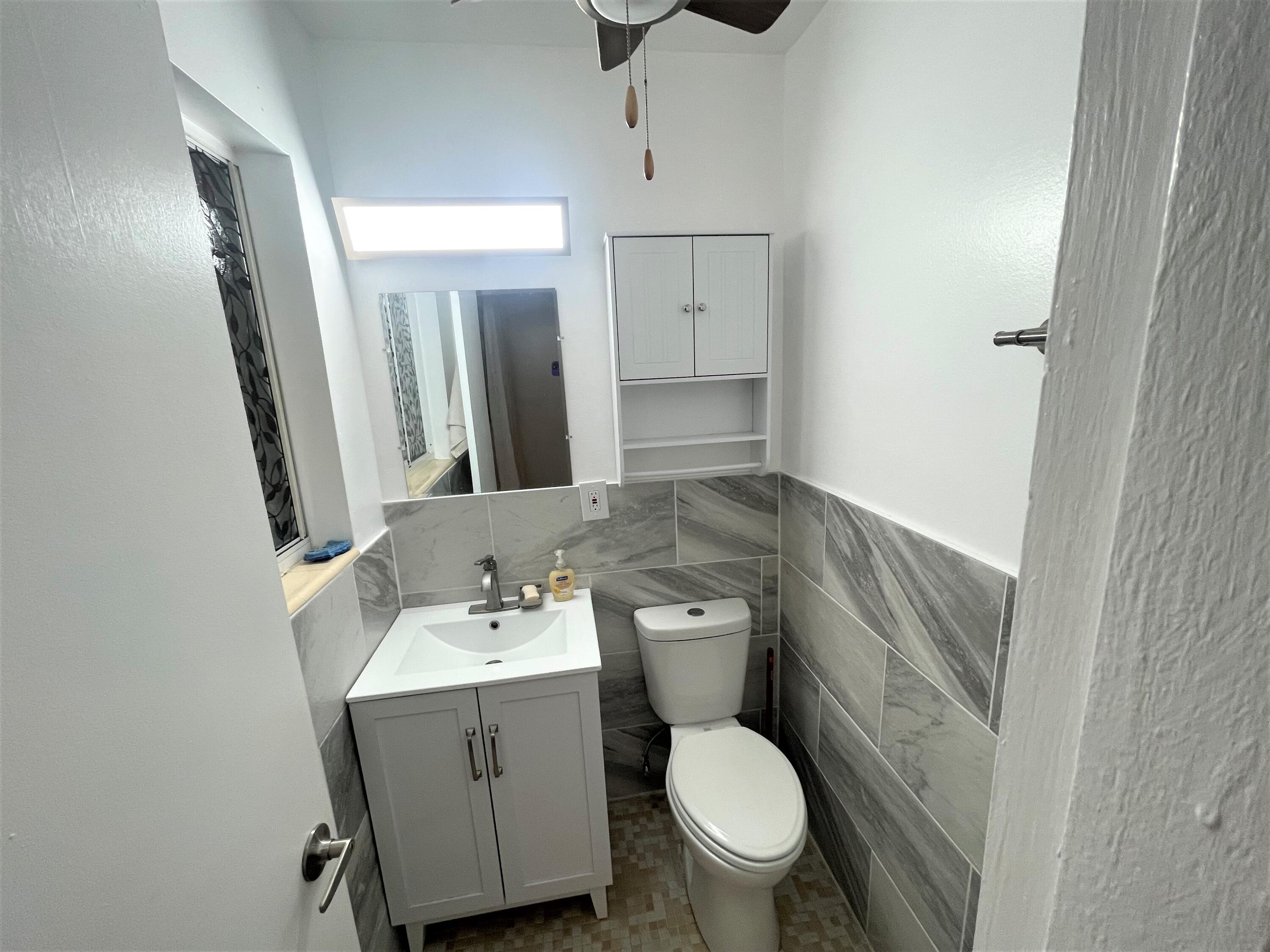 SEABREEZE 5TH ADDN - Residential Lease