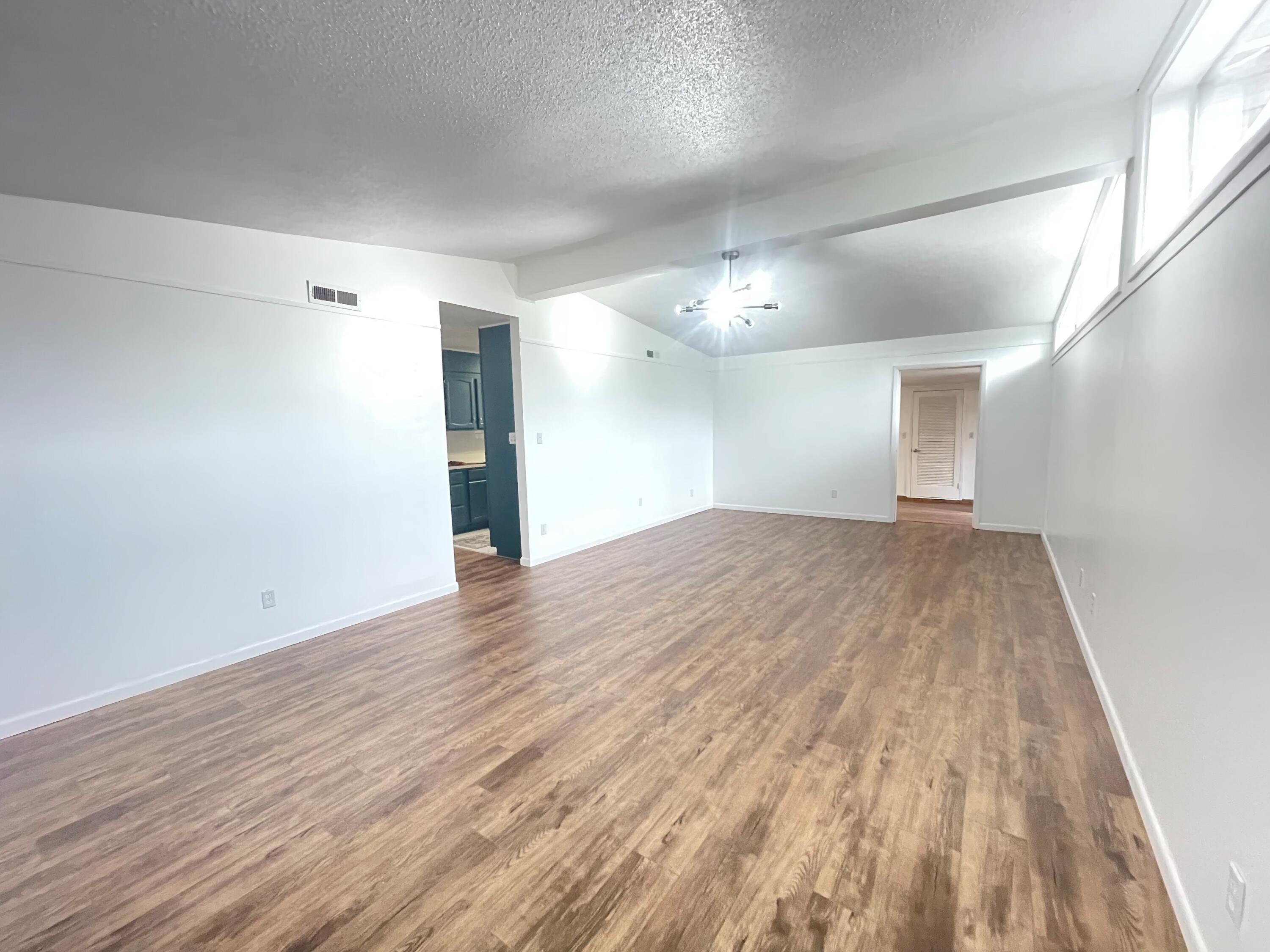 SEABREEZE 5TH ADDN - Residential Lease