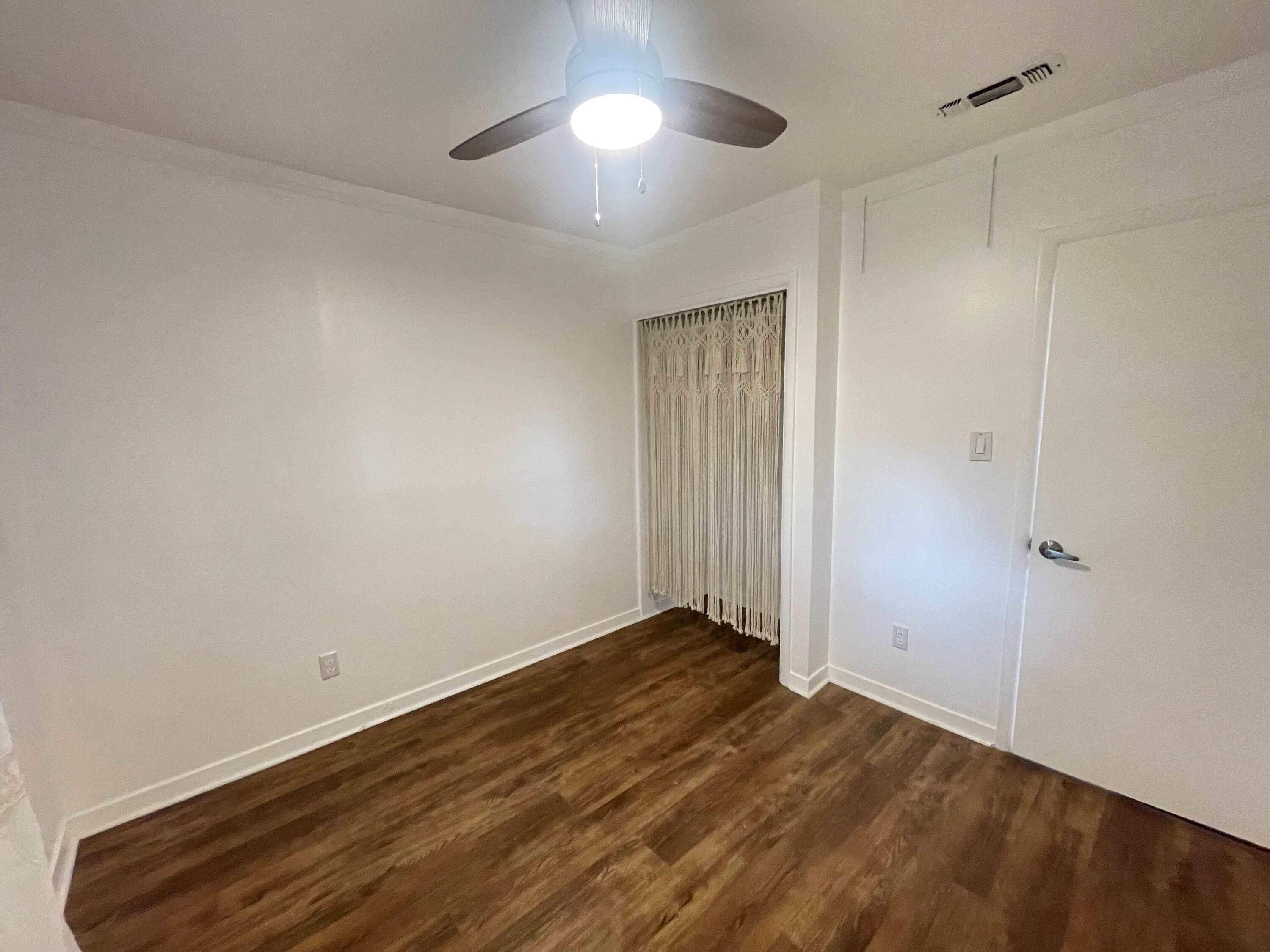 SEABREEZE 5TH ADDN - Residential Lease