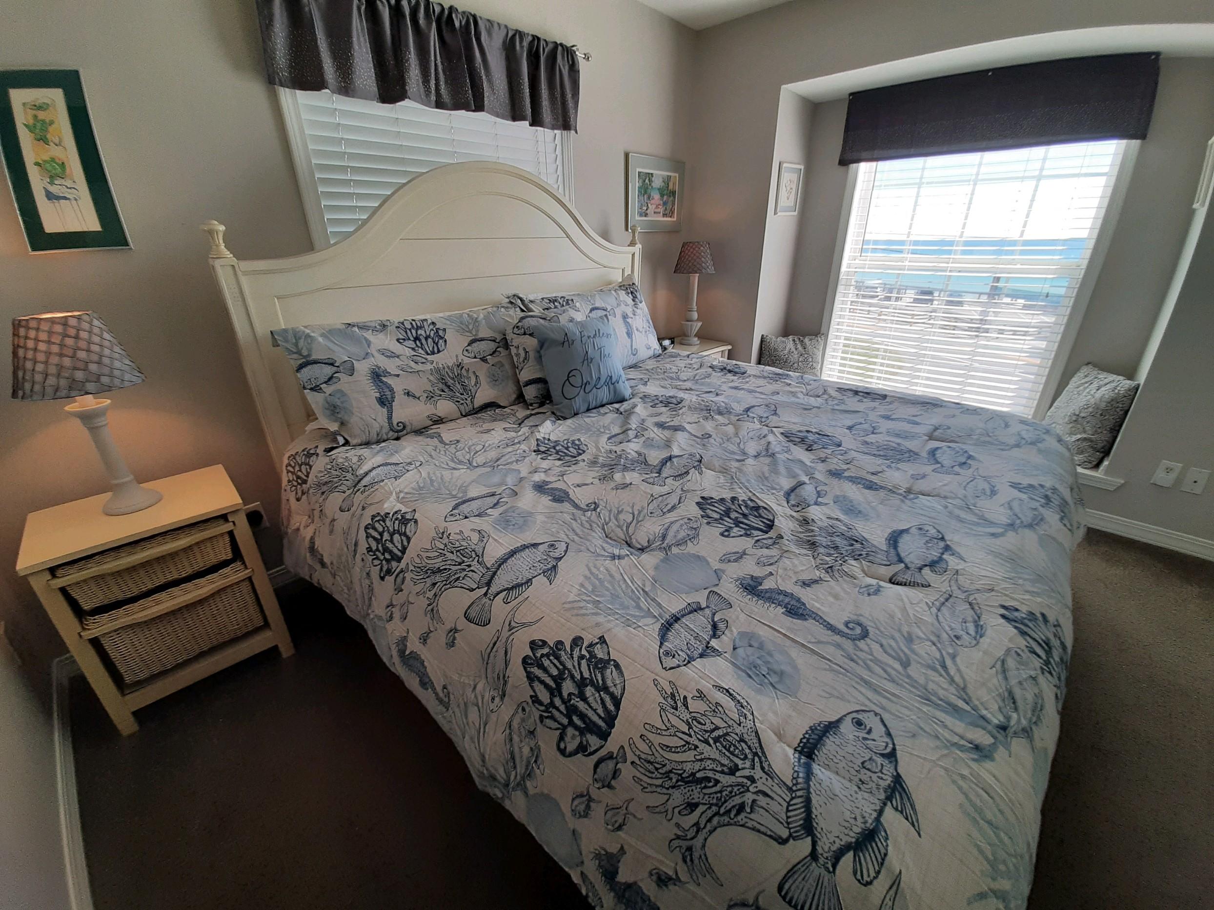 SUMMER BREEZE CONDO - Residential