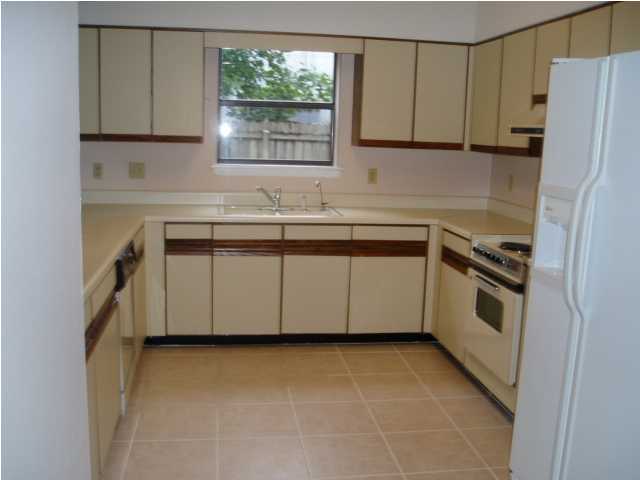 SHANGRA WOODS - Residential Lease