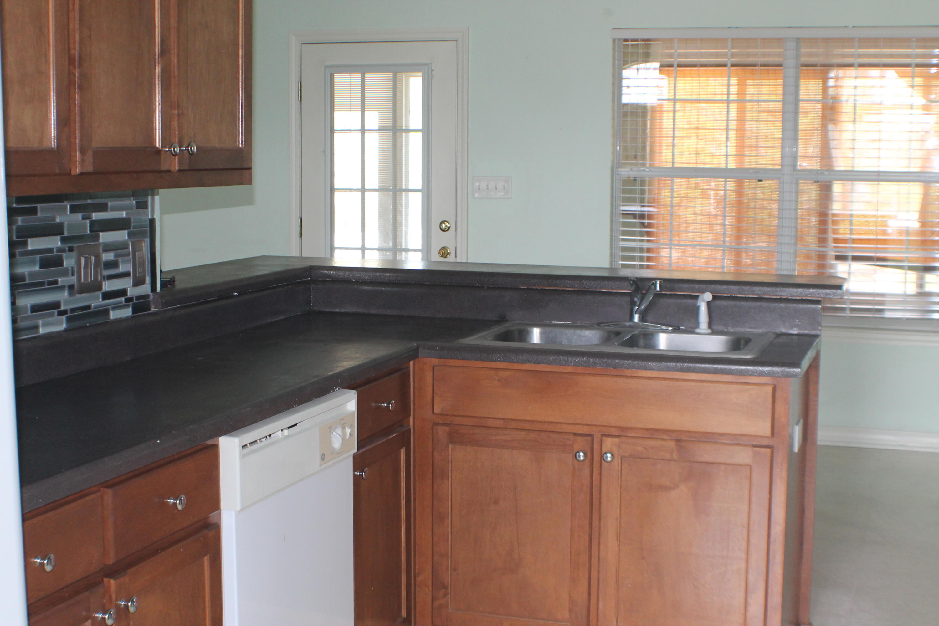 MT OLIVE ESTATES - Residential Lease