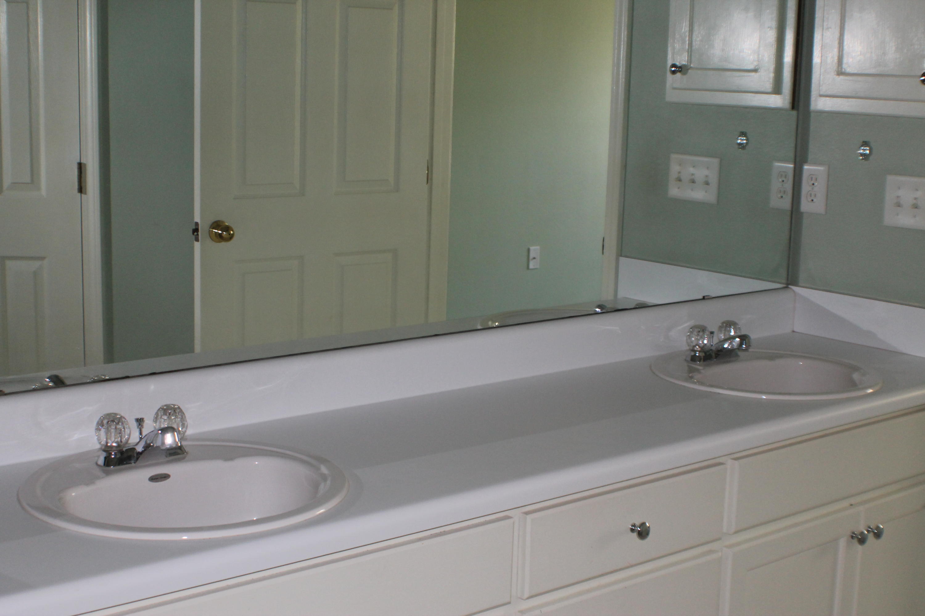MT OLIVE ESTATES - Residential Lease