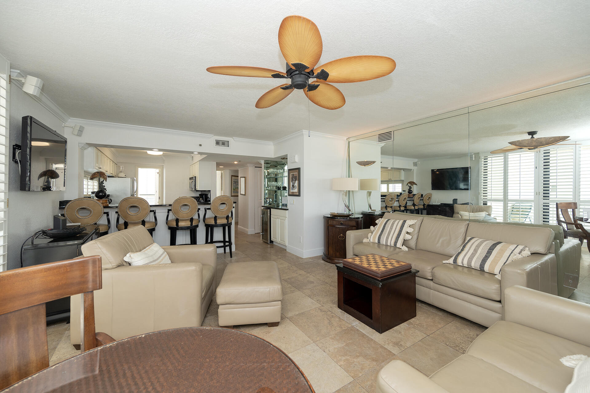 MAINSAIL CONDO PH 5 - Residential