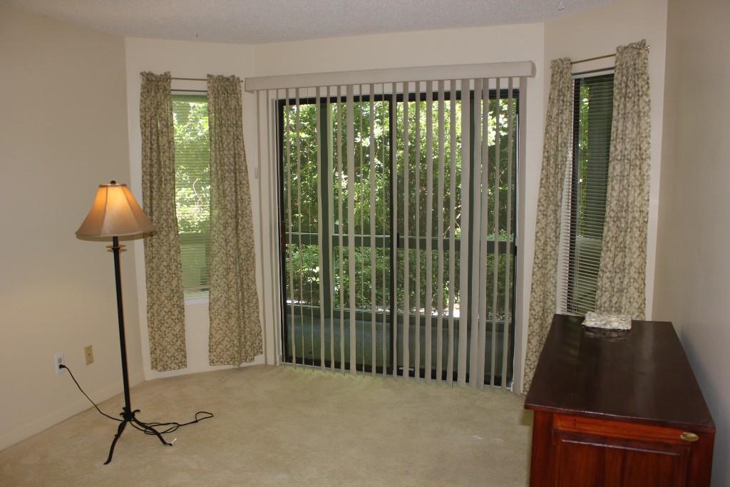GARDEN OAKS CONDO - Residential Lease