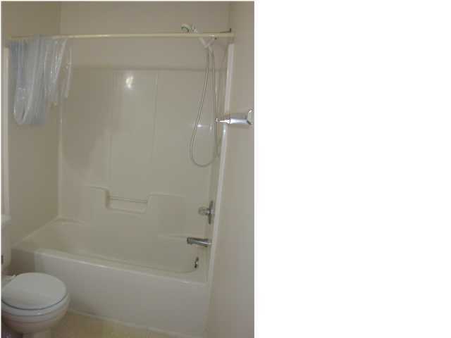 FOREST OAKS PH 3 - Residential Lease