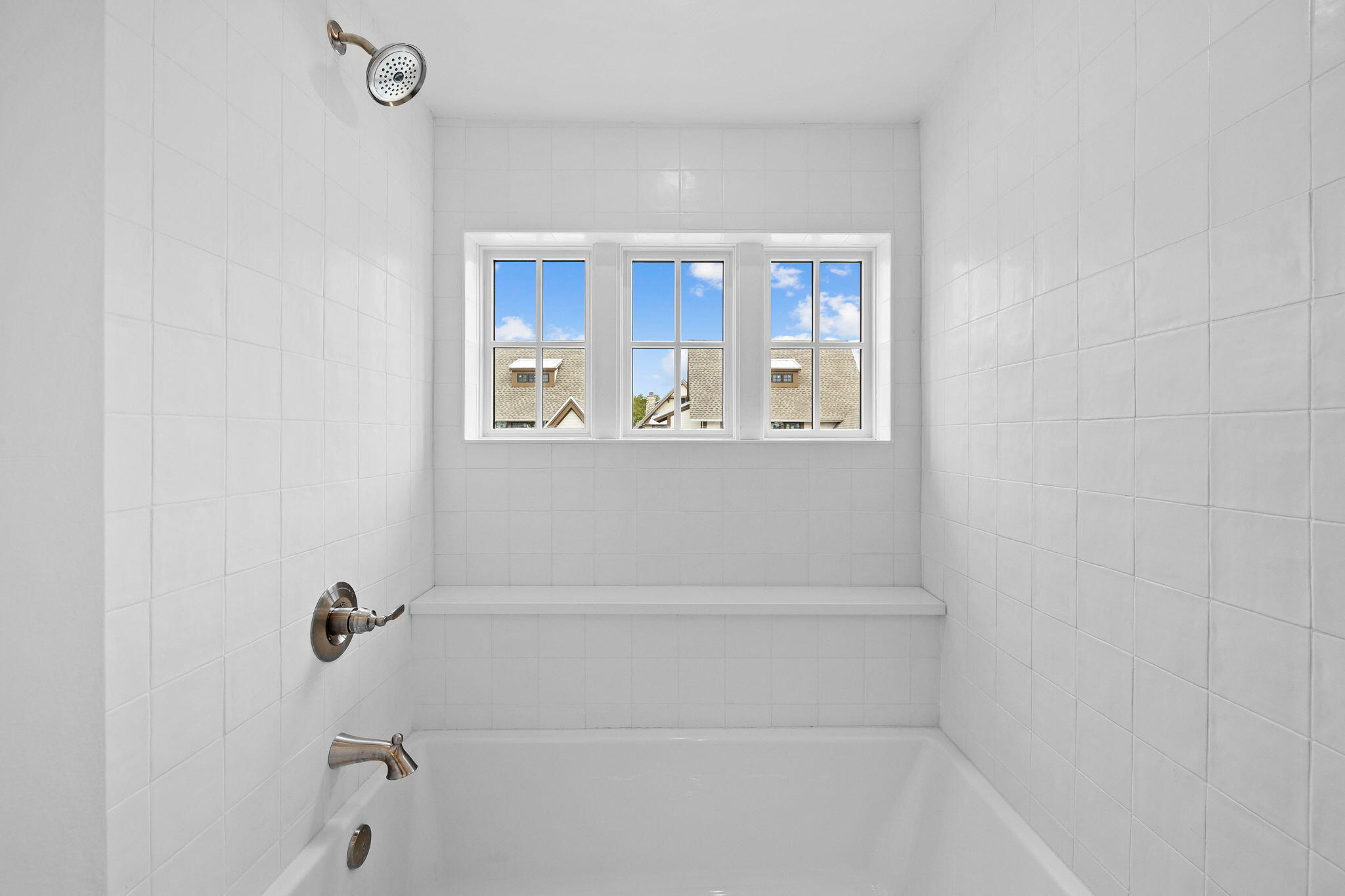 WILD HERON - Residential