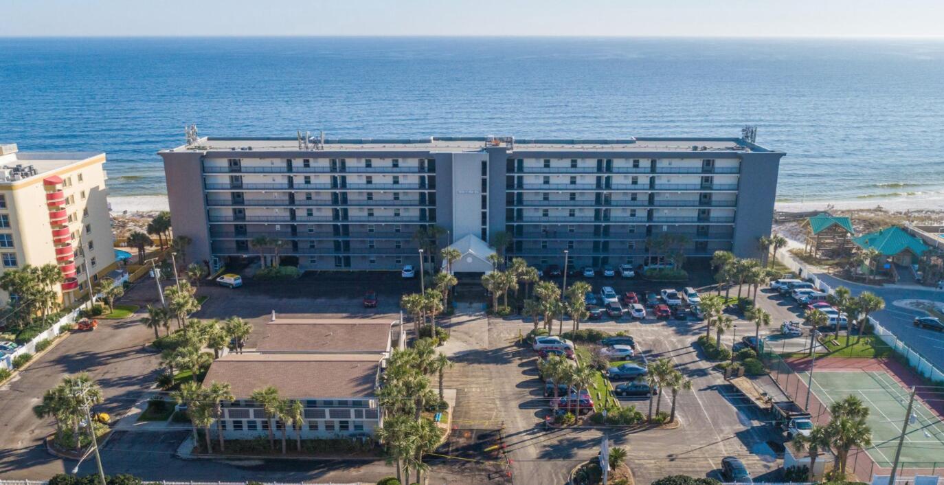 ISLAND ECHO CONDO Unit 6-E - Residential