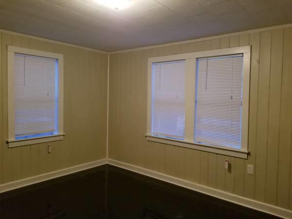 OVERBROOK/PINEDALE - Residential Lease