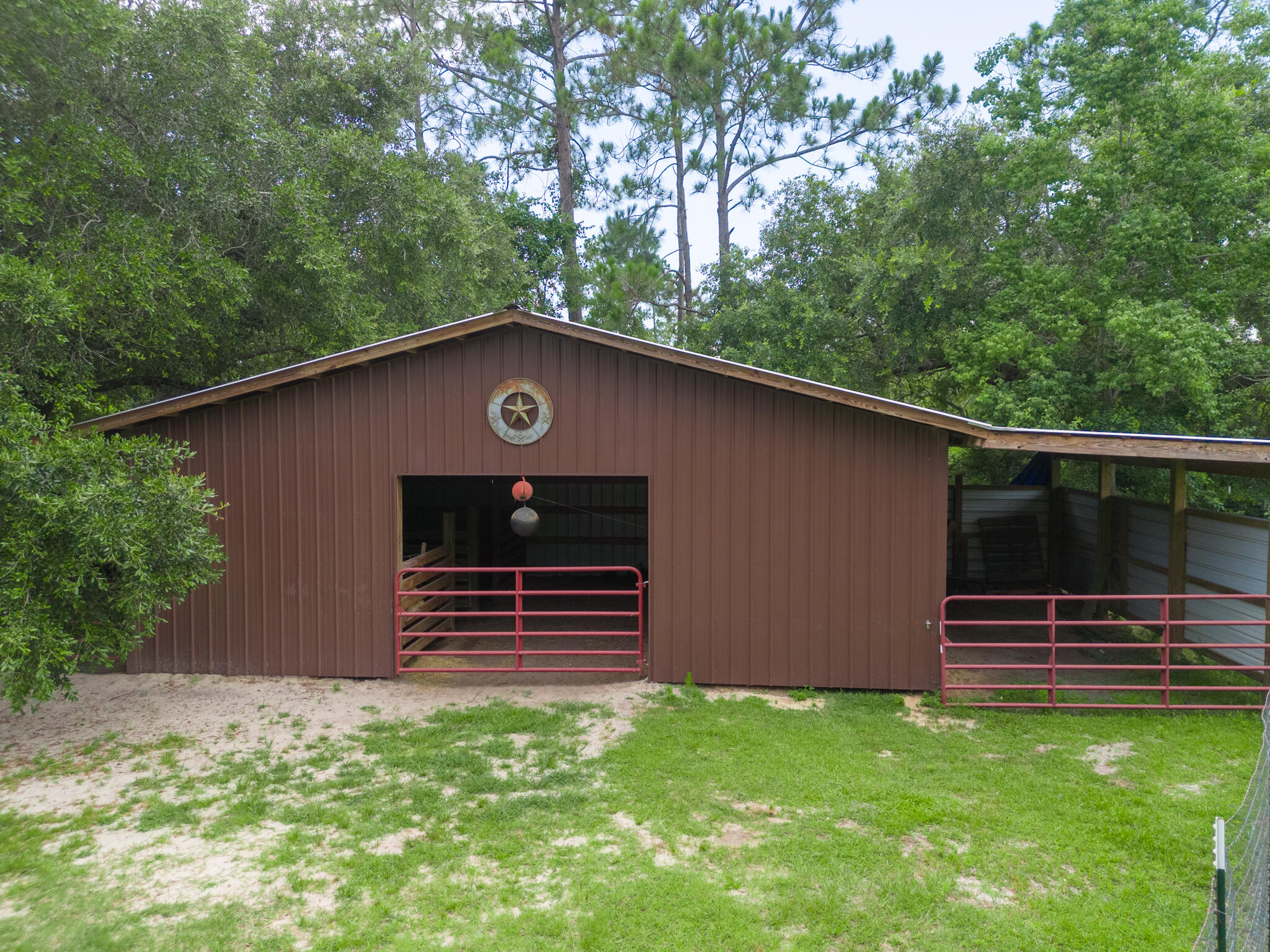 NO RECORDED SUBDIVISION - Residential