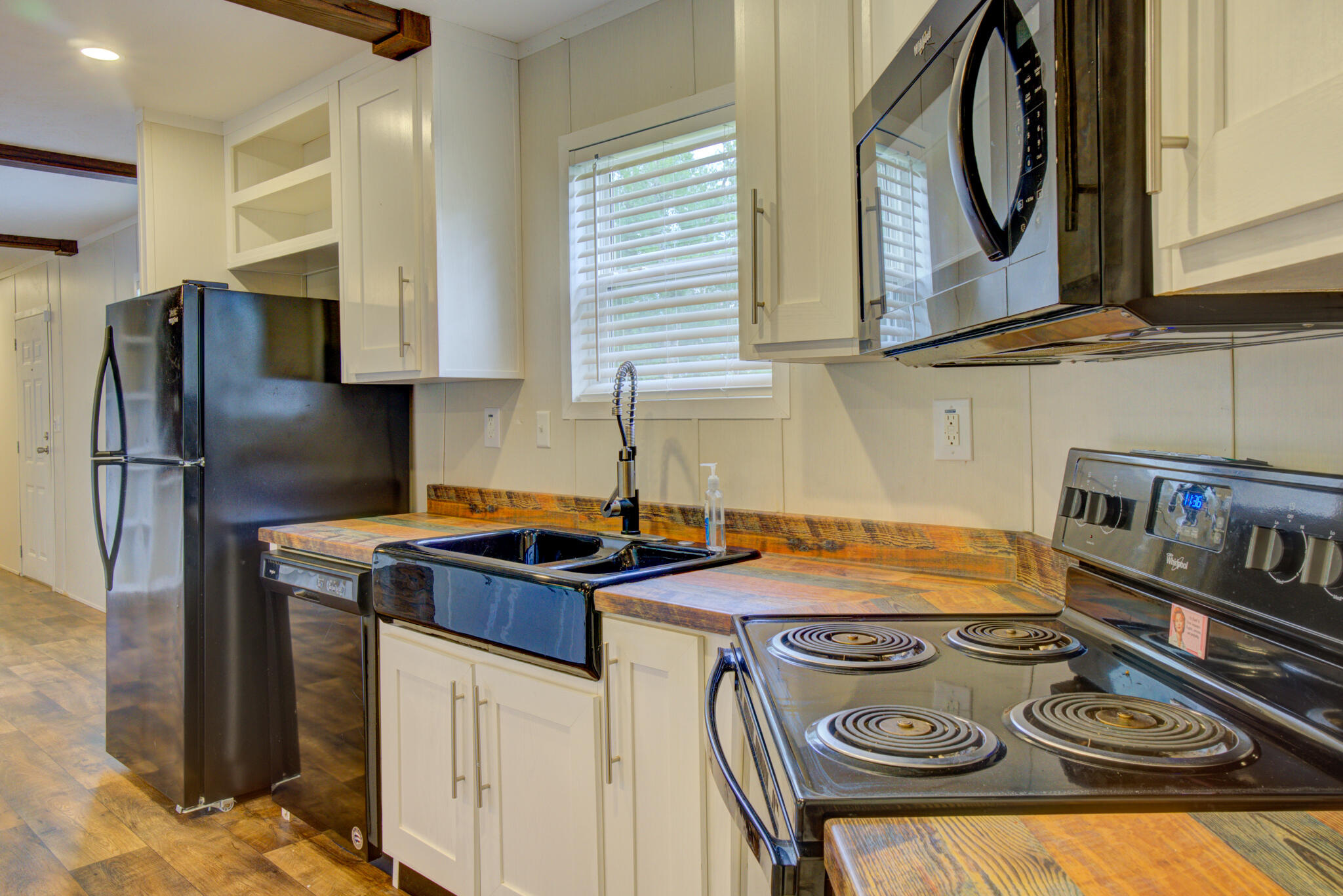 NO RECORDED SUBDIVISION - Residential