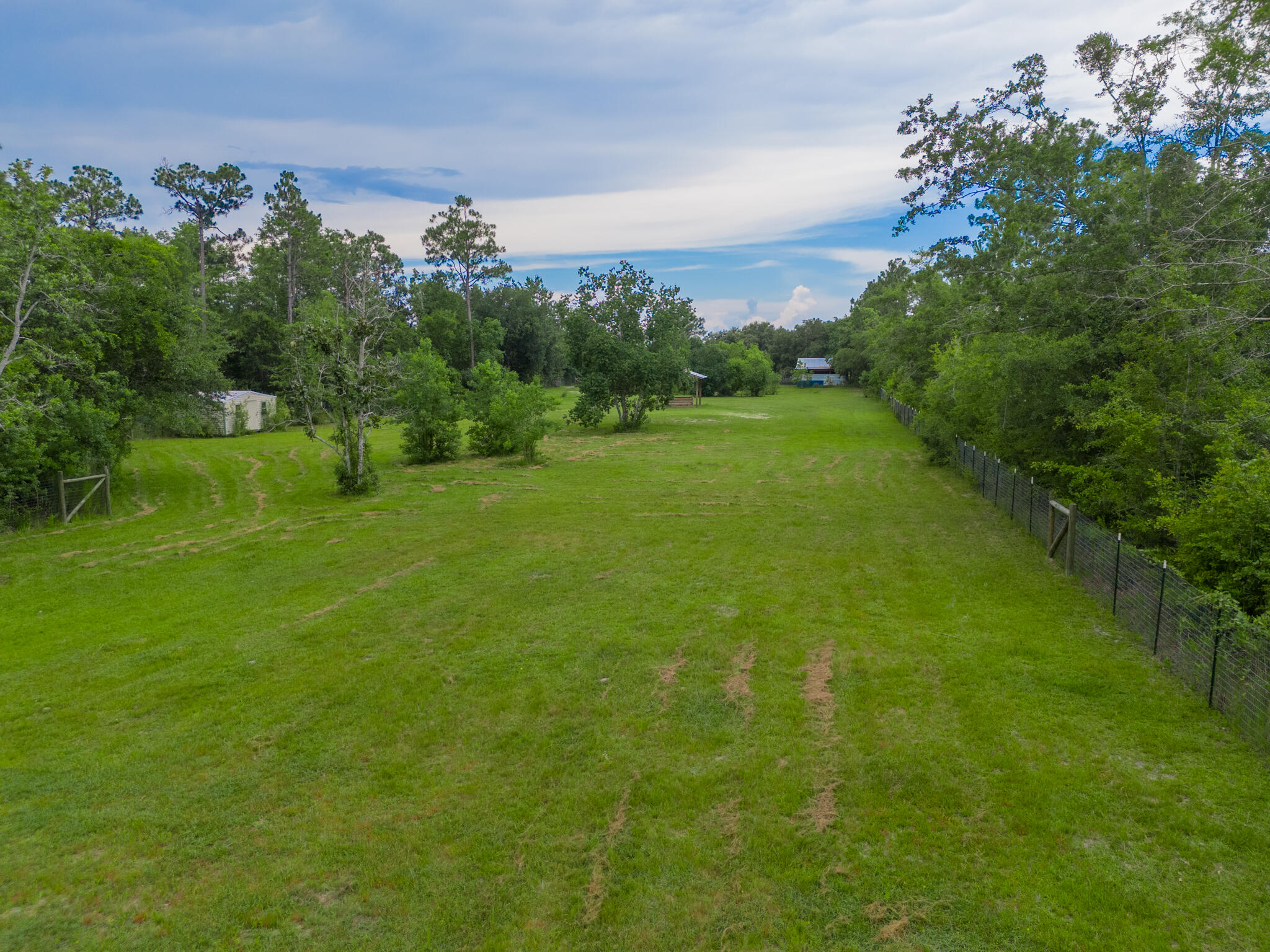 NO RECORDED SUBDIVISION - Residential