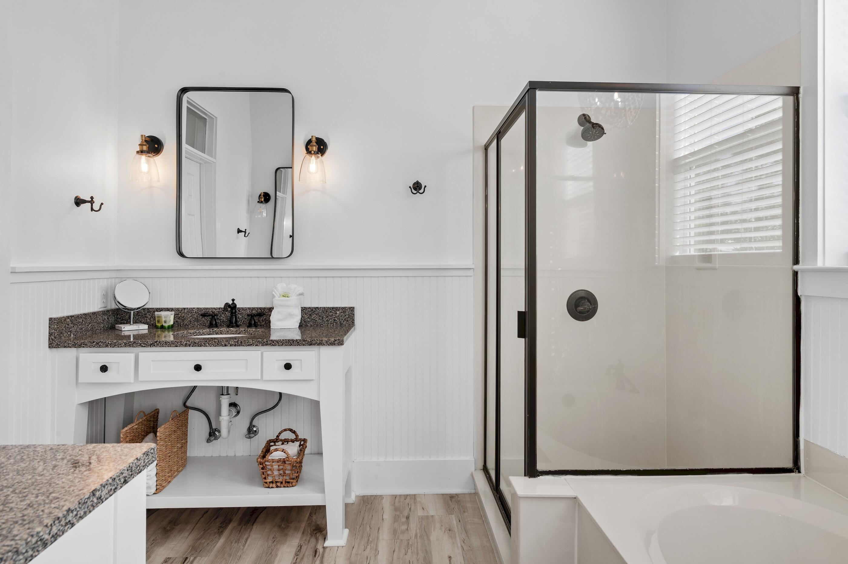 LAKEWOOD ESTATES - Residential