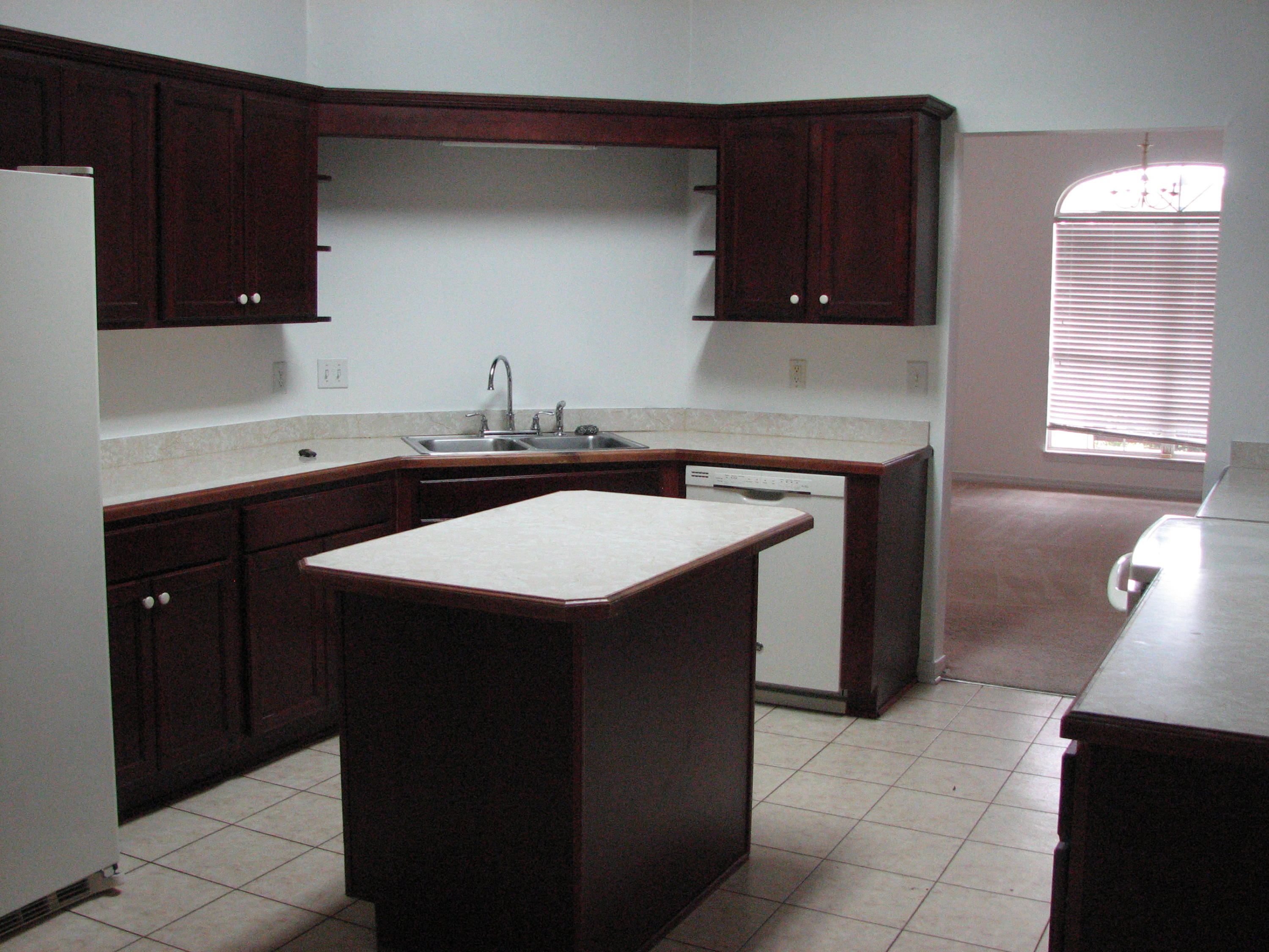 COUNTRYVIEW ESTATES 10TH ADDN - Residential Lease