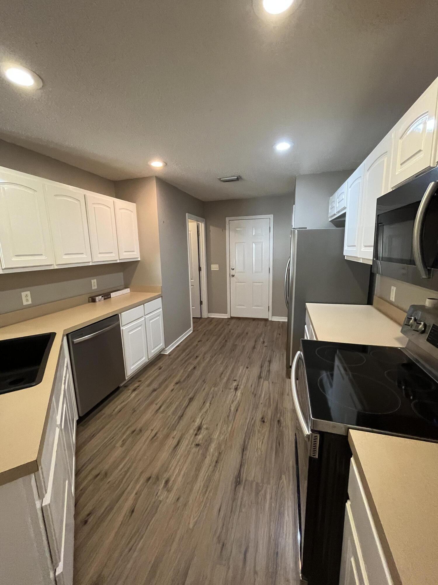 COBBLESTONE - Residential Lease